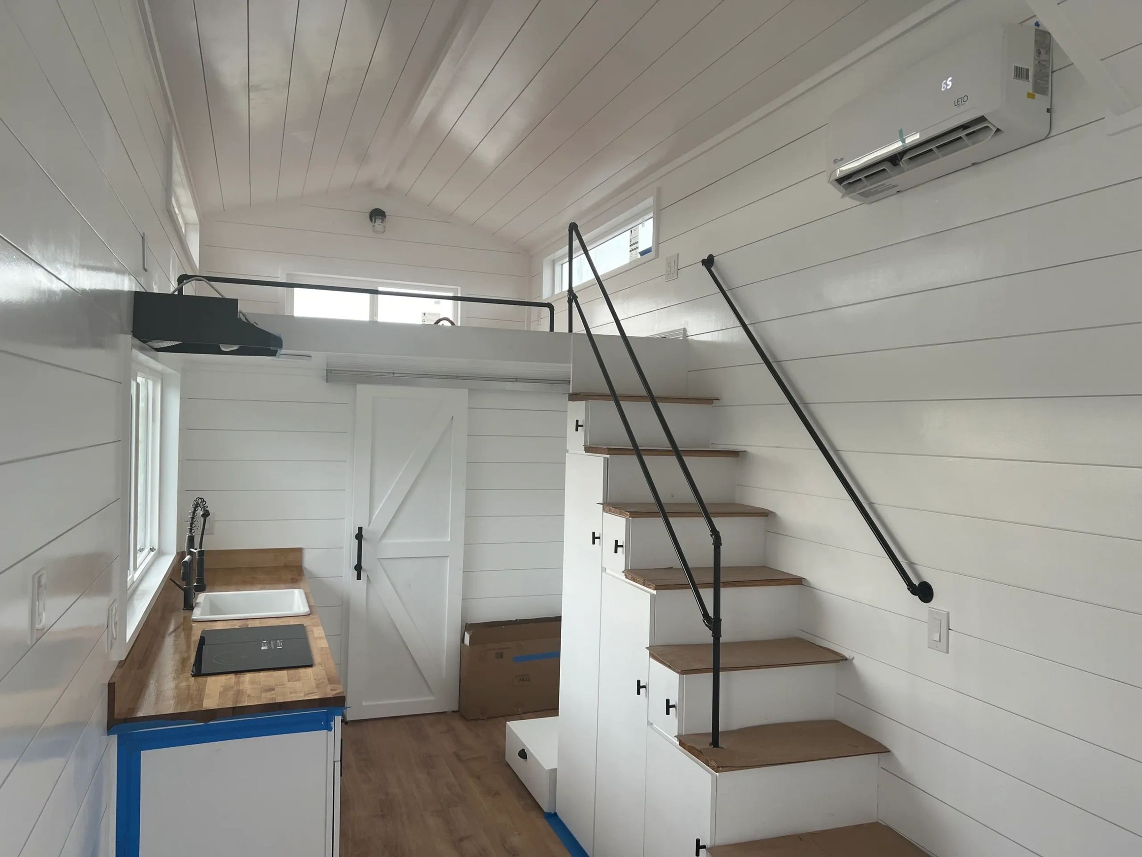 Tiny Victorian - 30 ft thumbnail 11