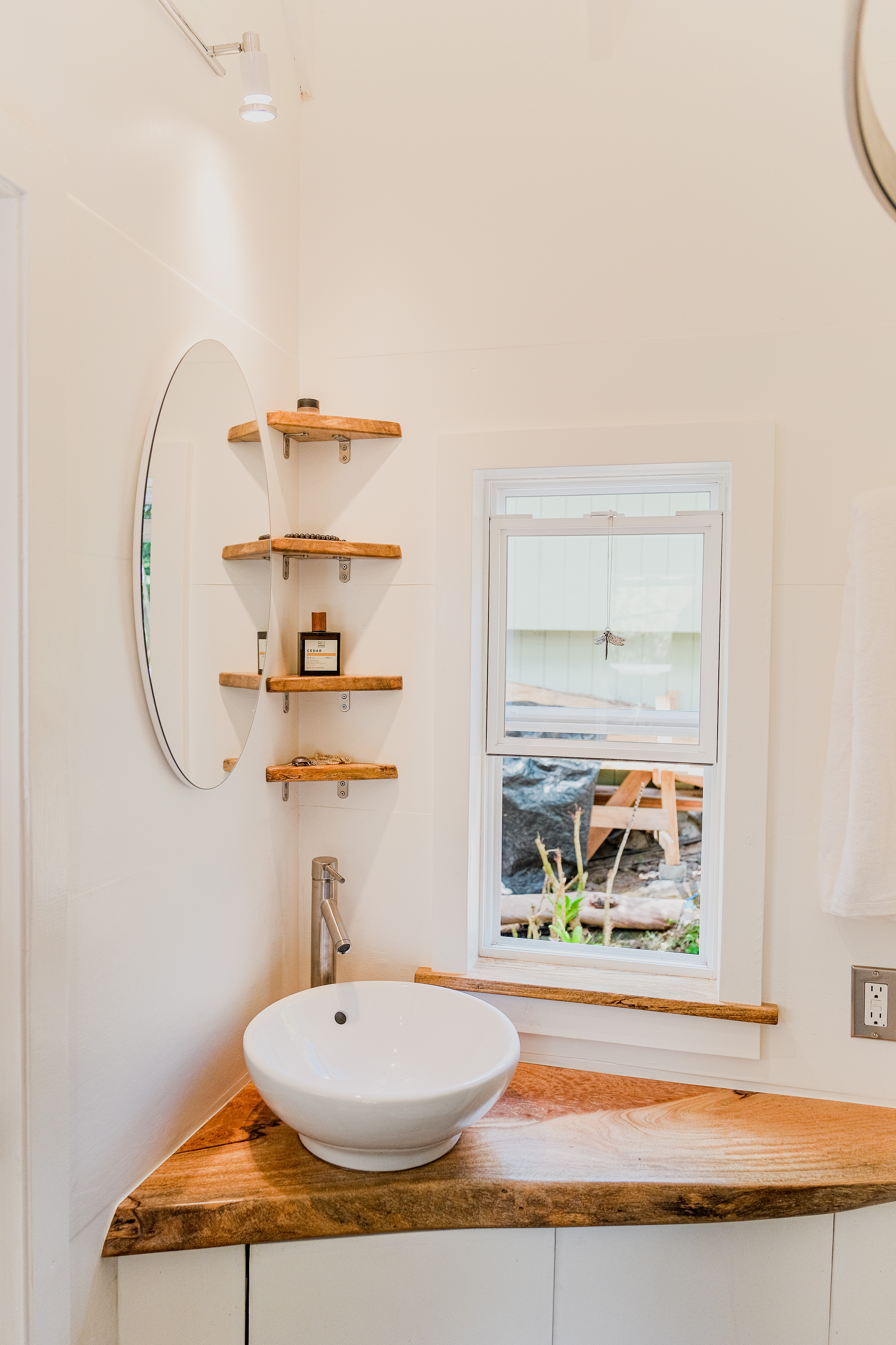 The Oasis thumbnail 48