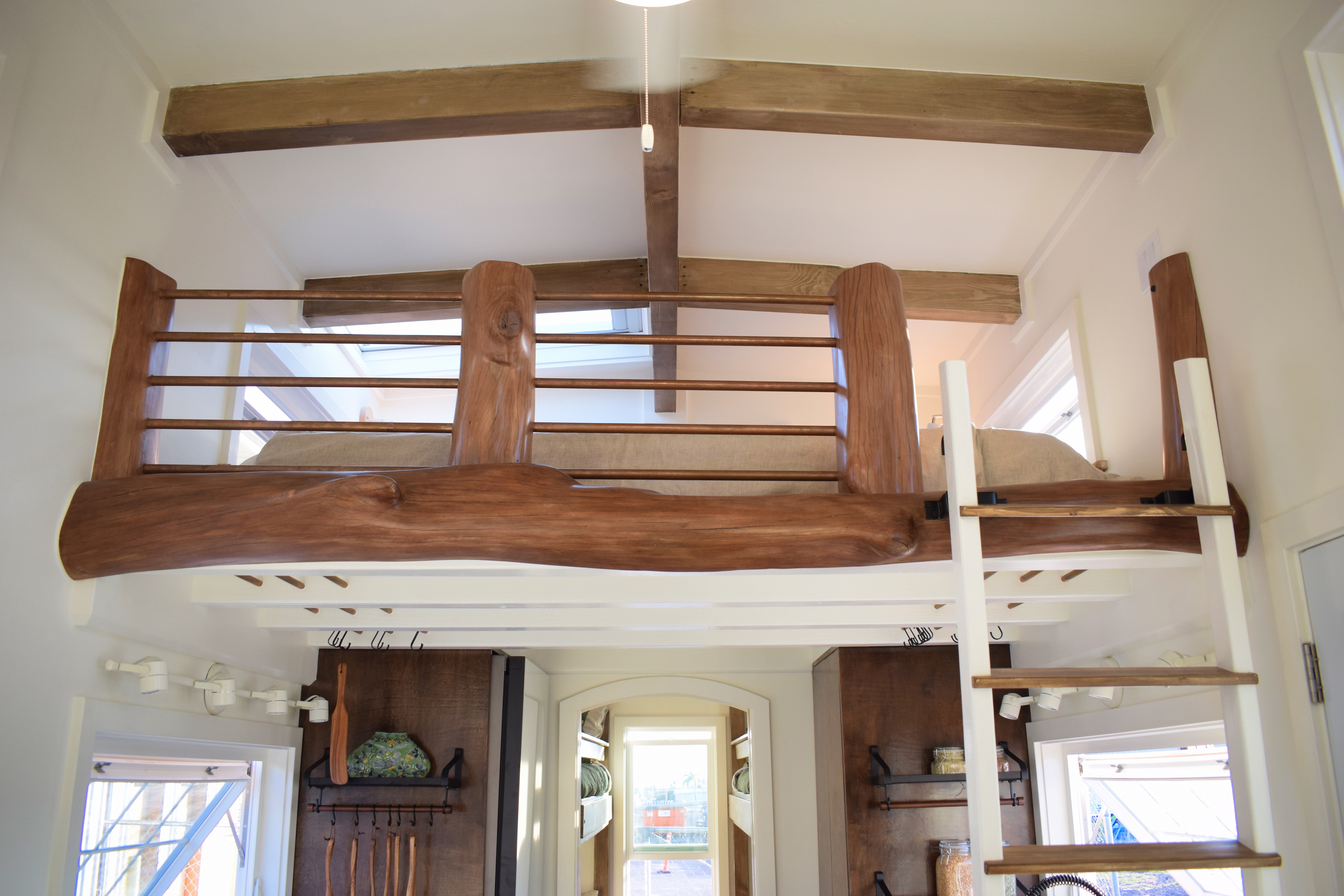 The Paradise thumbnail 34