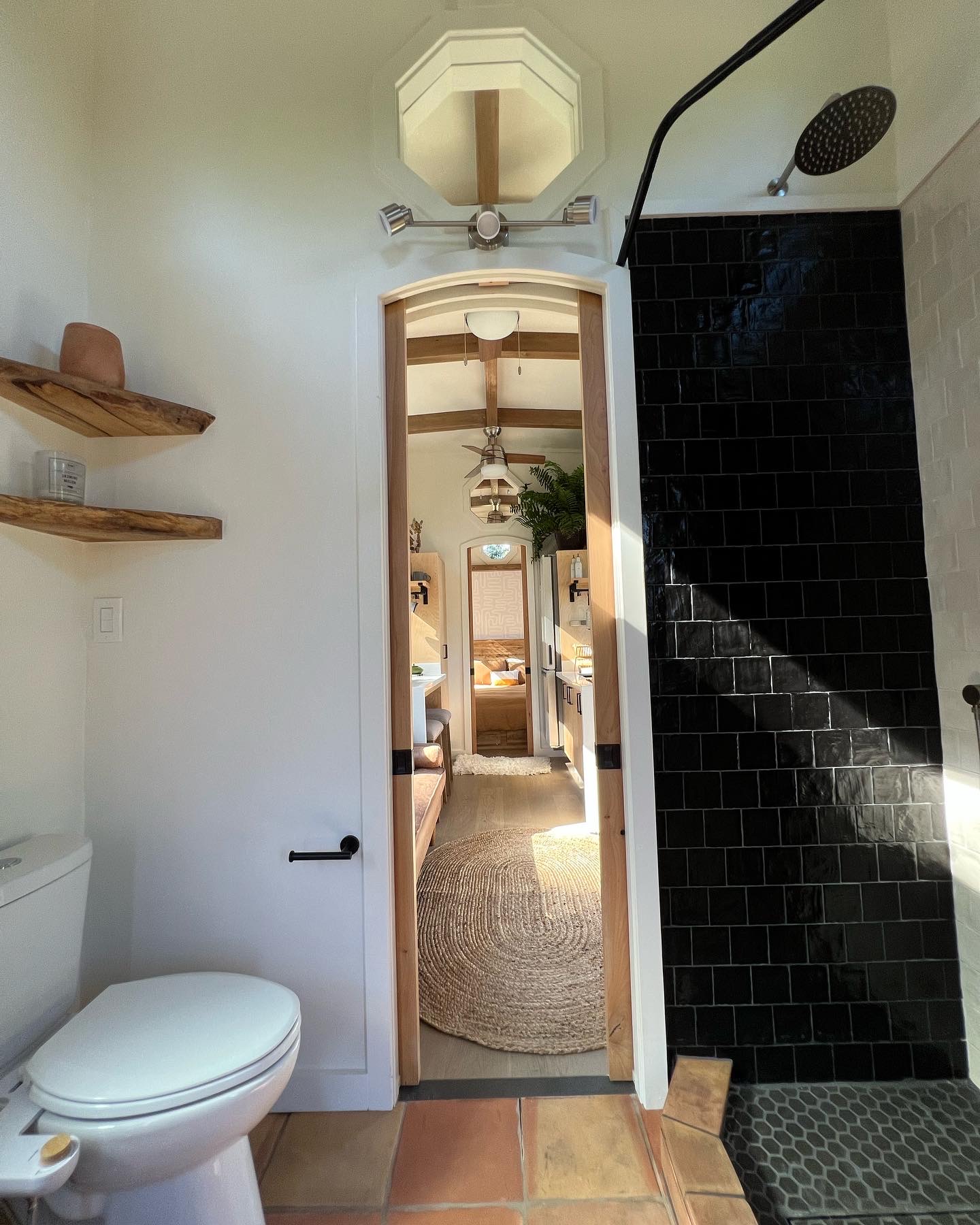 The Paradise thumbnail 55