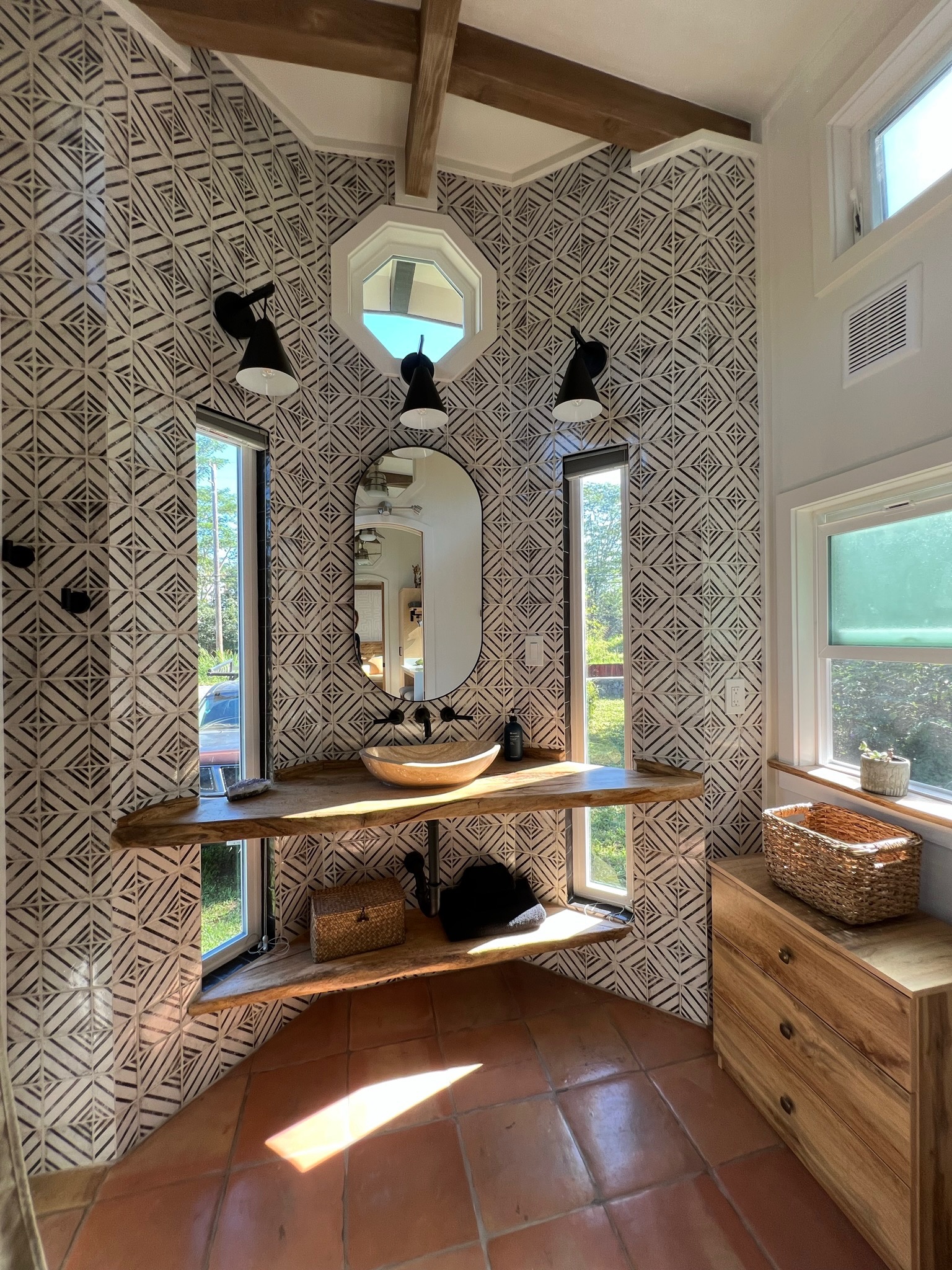 The Paradise thumbnail 56