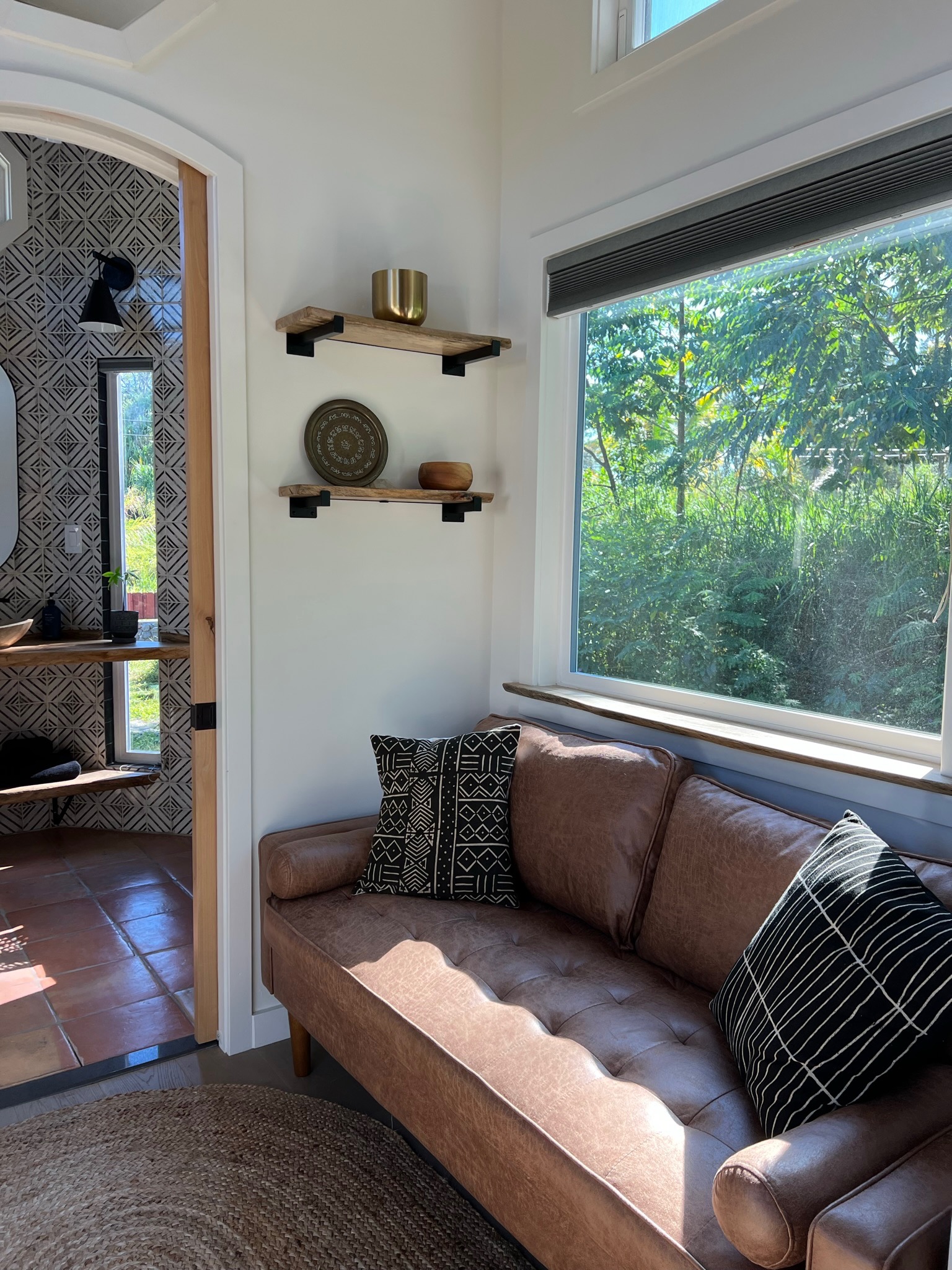 The Paradise thumbnail 69