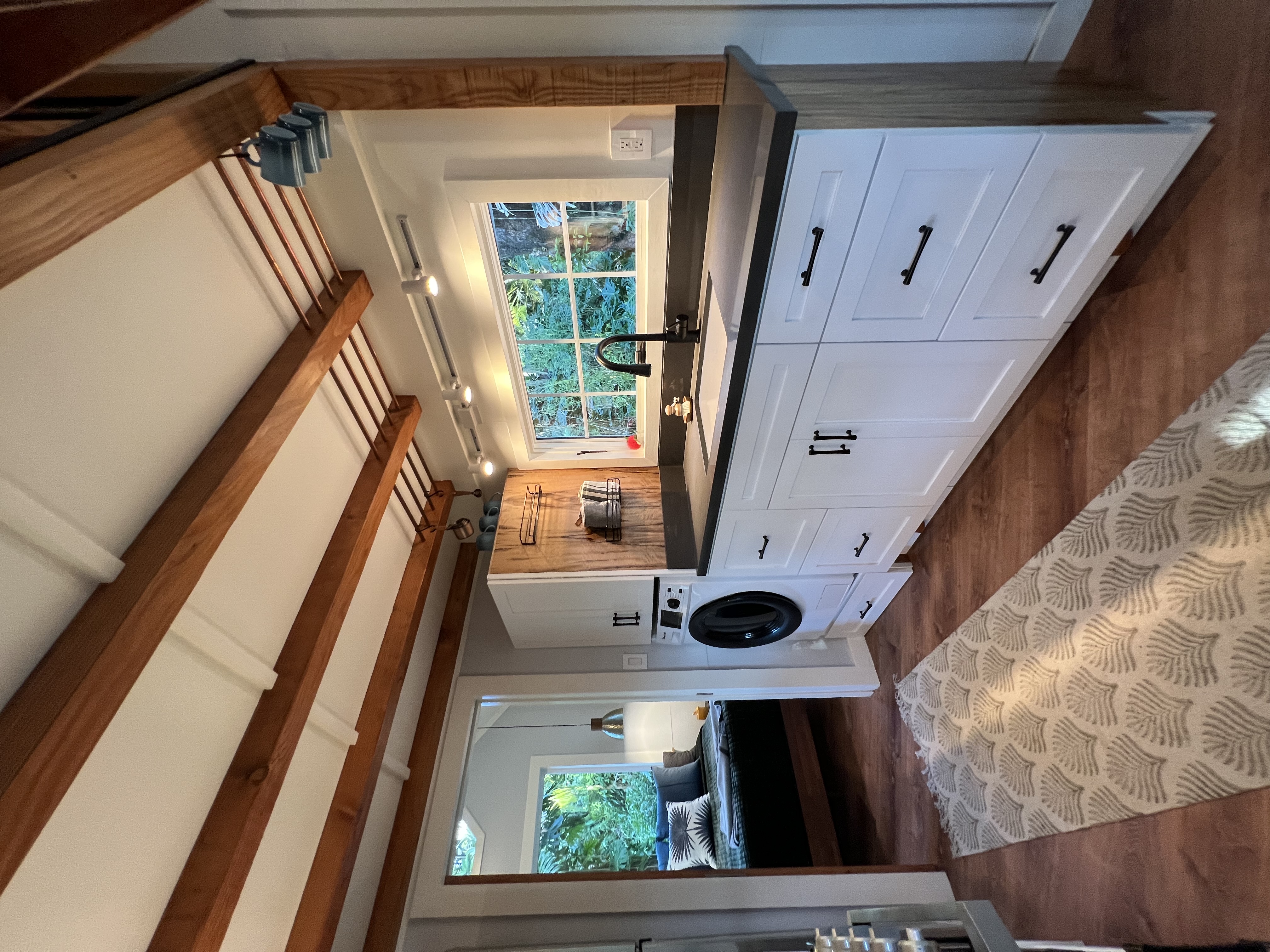 The Paradise thumbnail 7