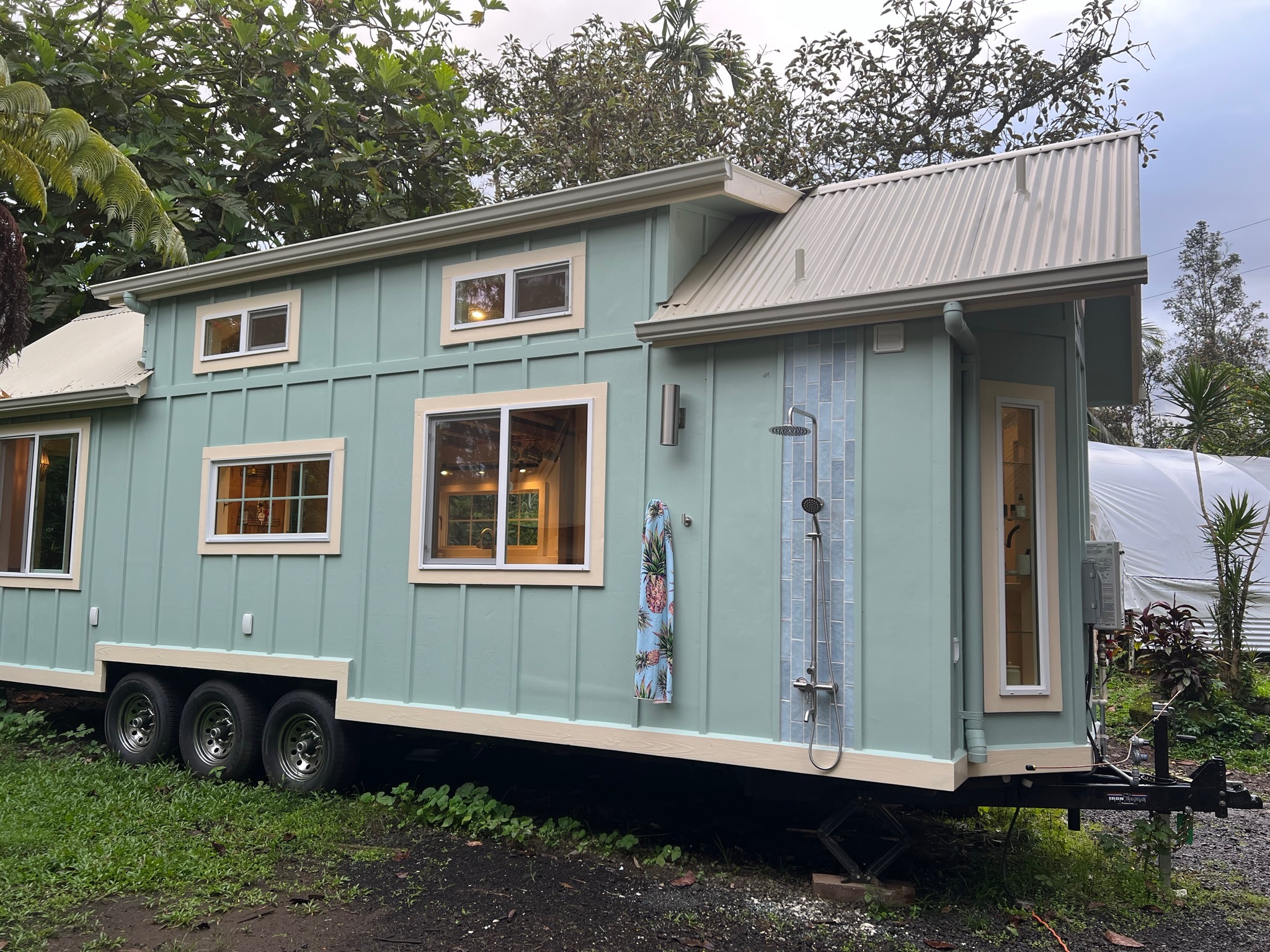 The Paradise thumbnail 89