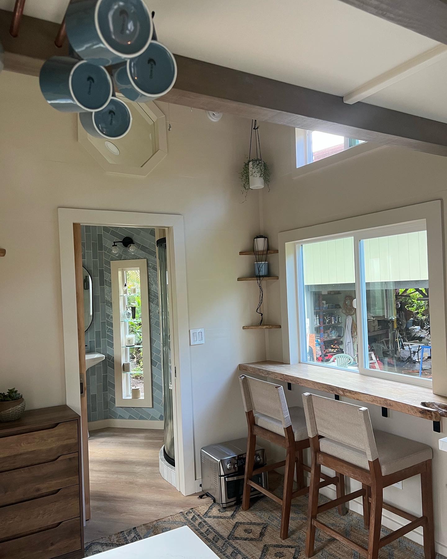 The Paradise thumbnail 93