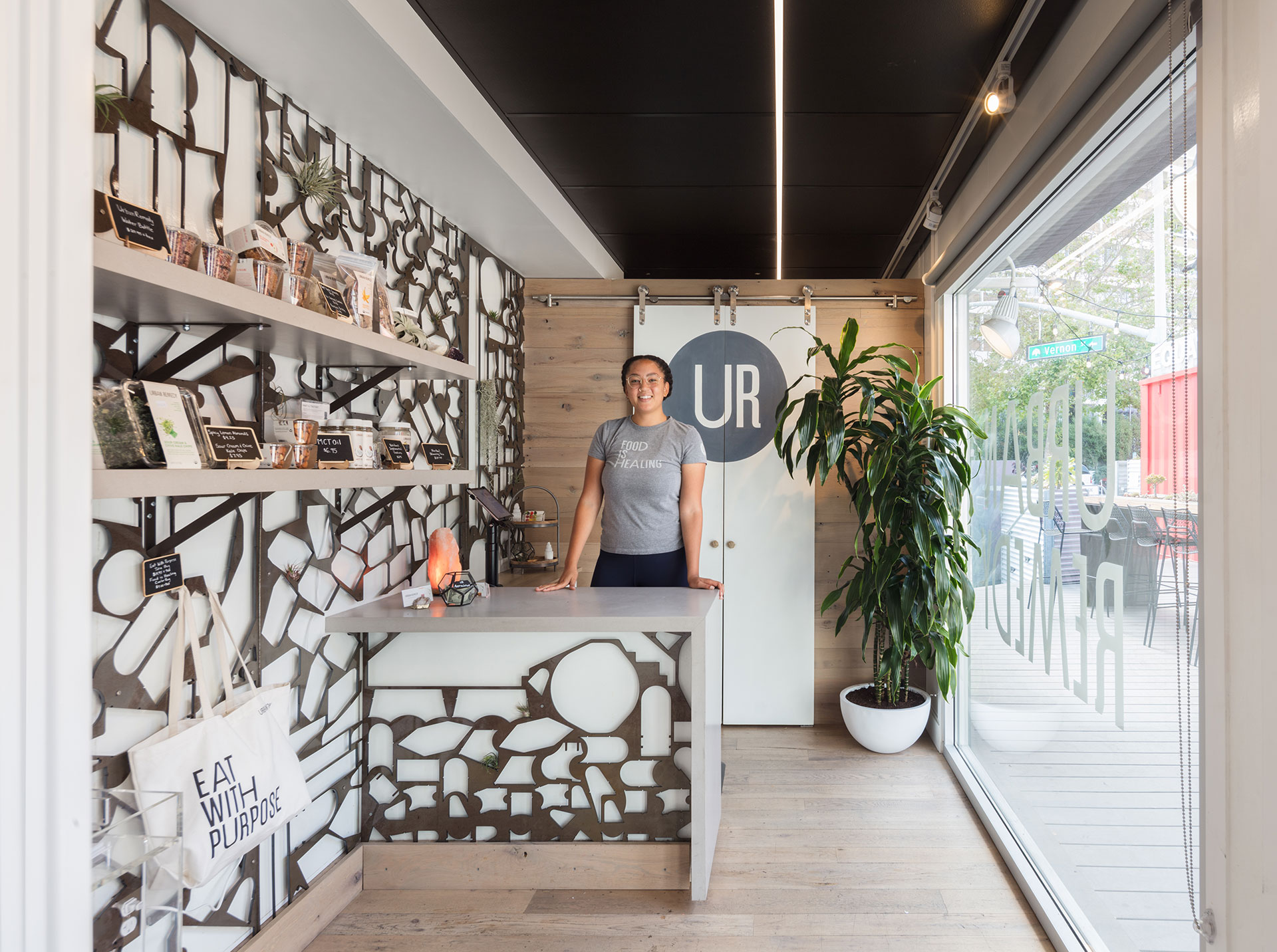 EQUATOR COFFEE & URBAN REMEDY thumbnail 7