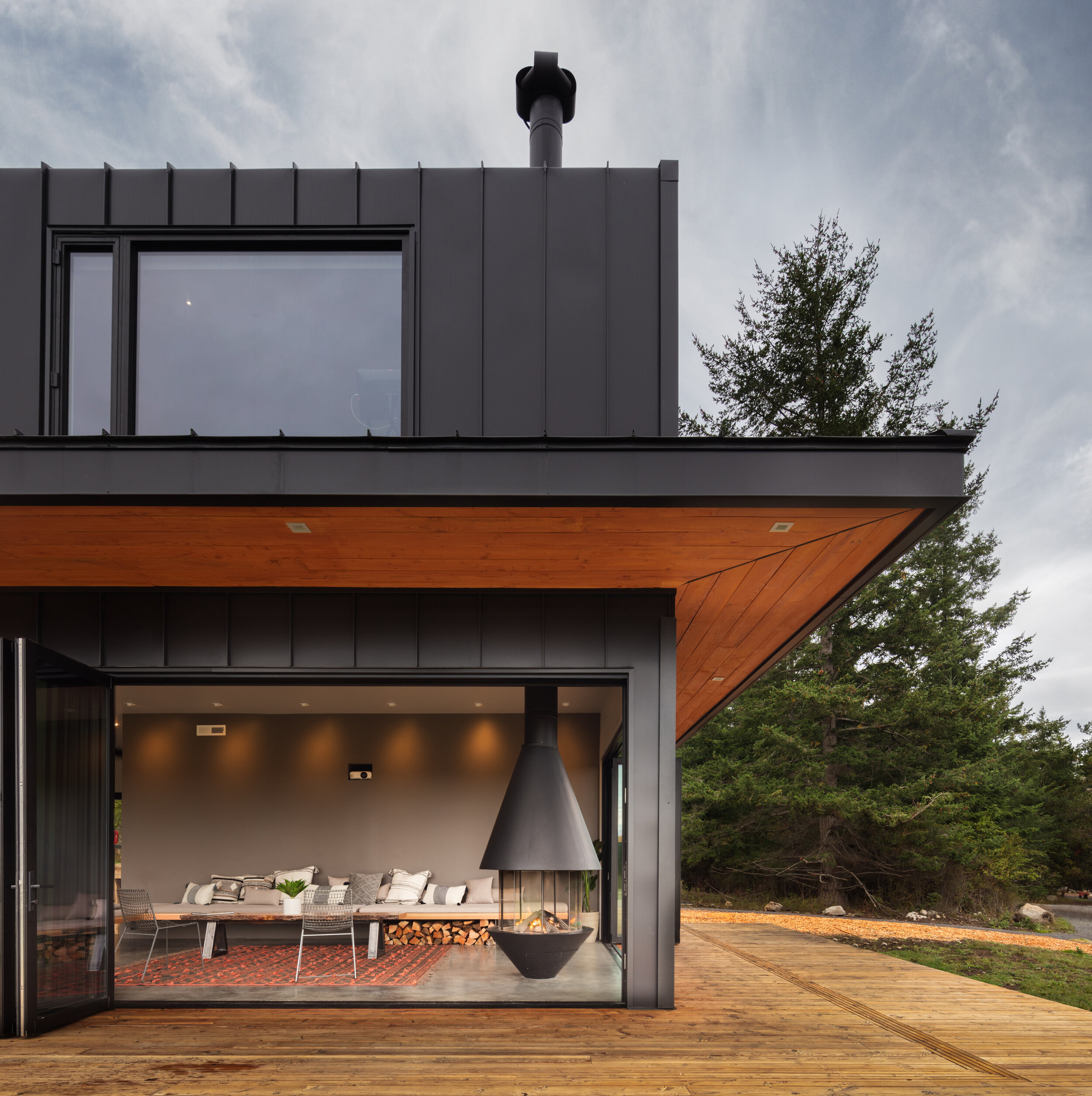 SALTWATER FARM thumbnail 6