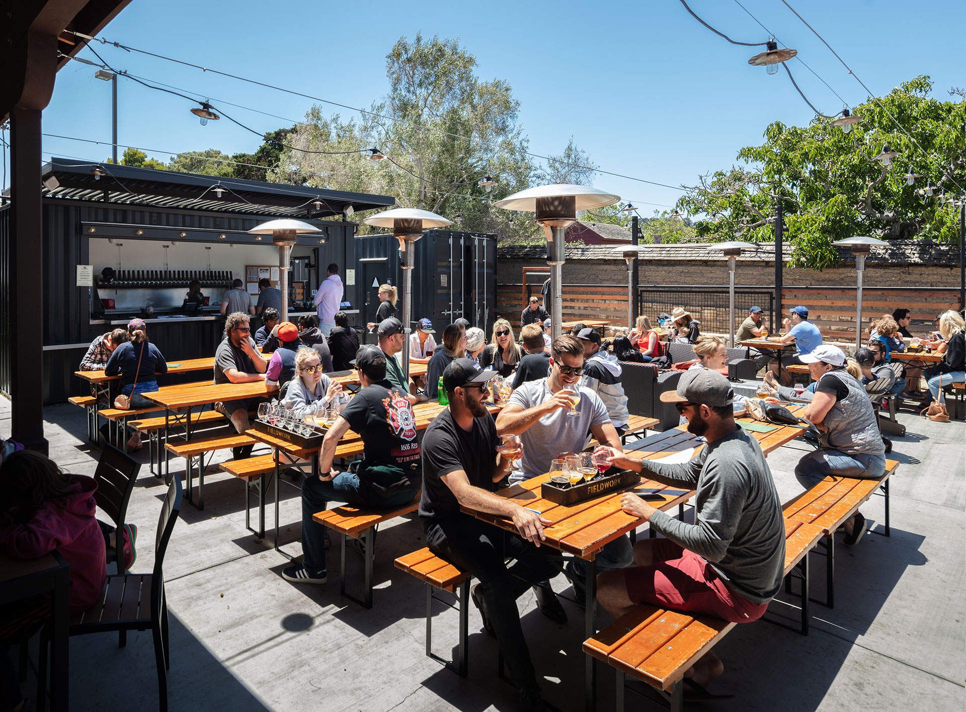 UPTOWN BIERGARTEN thumbnail 3