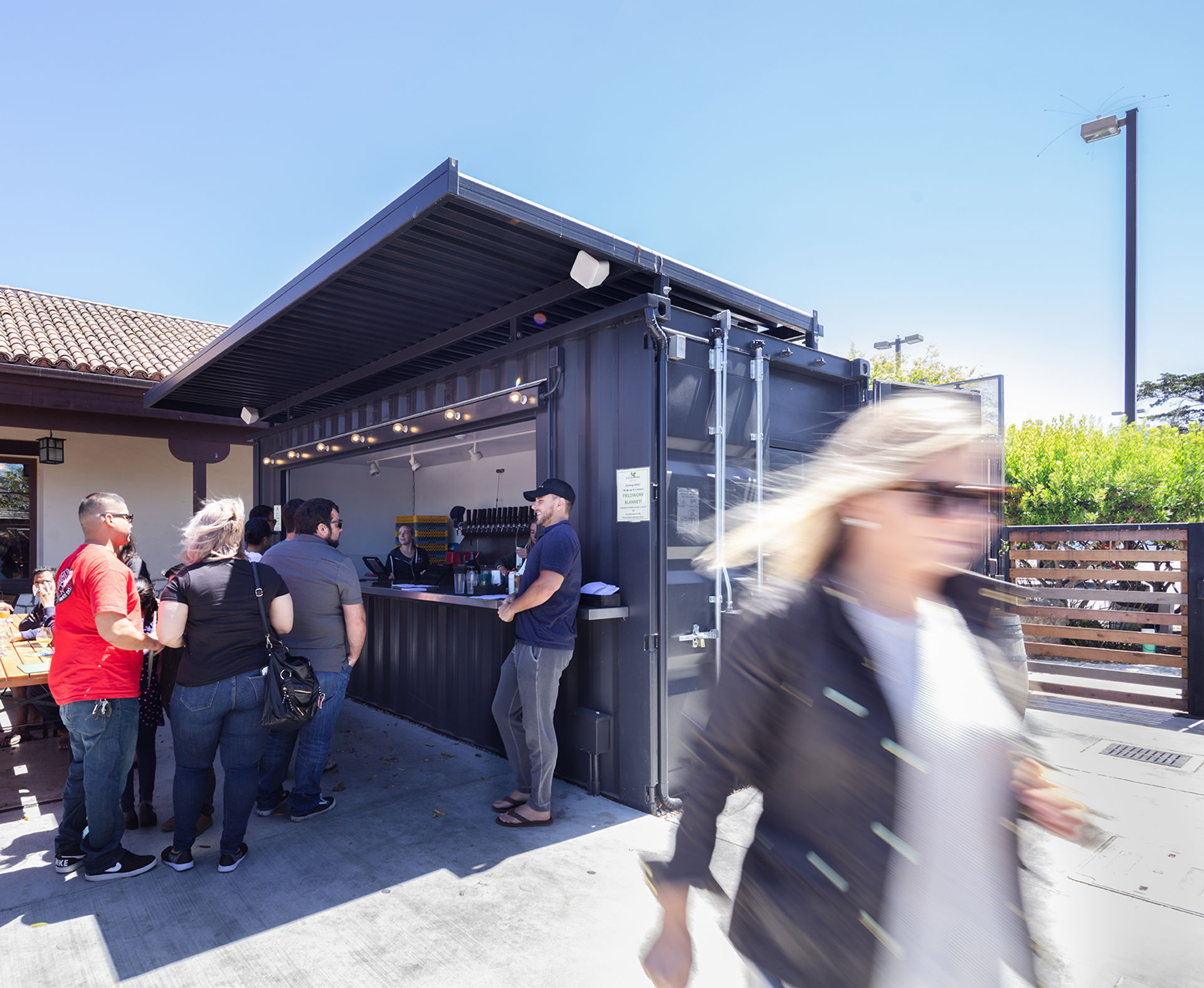 UPTOWN BIERGARTEN thumbnail 5