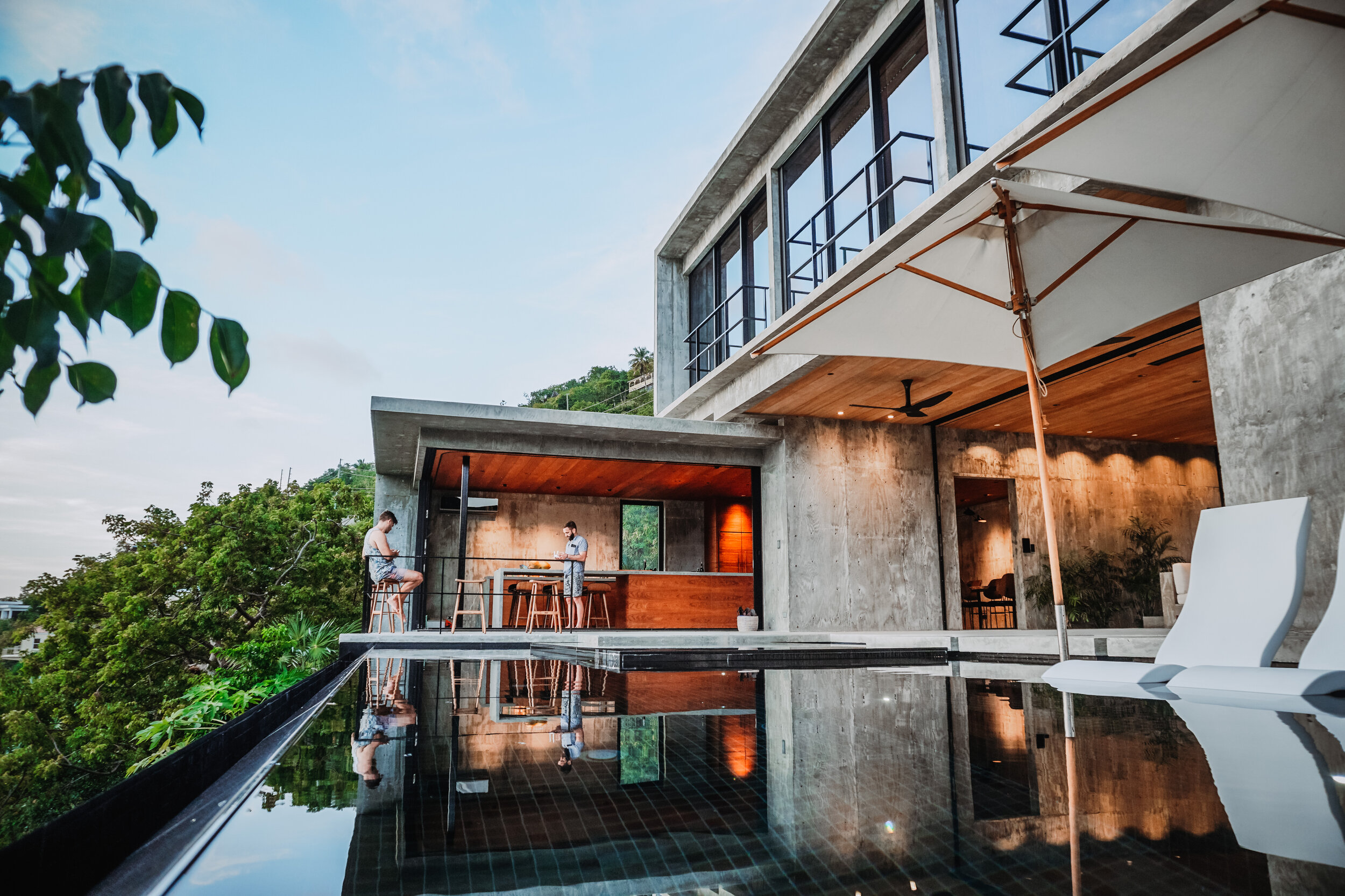 VI HOUSE thumbnail 14