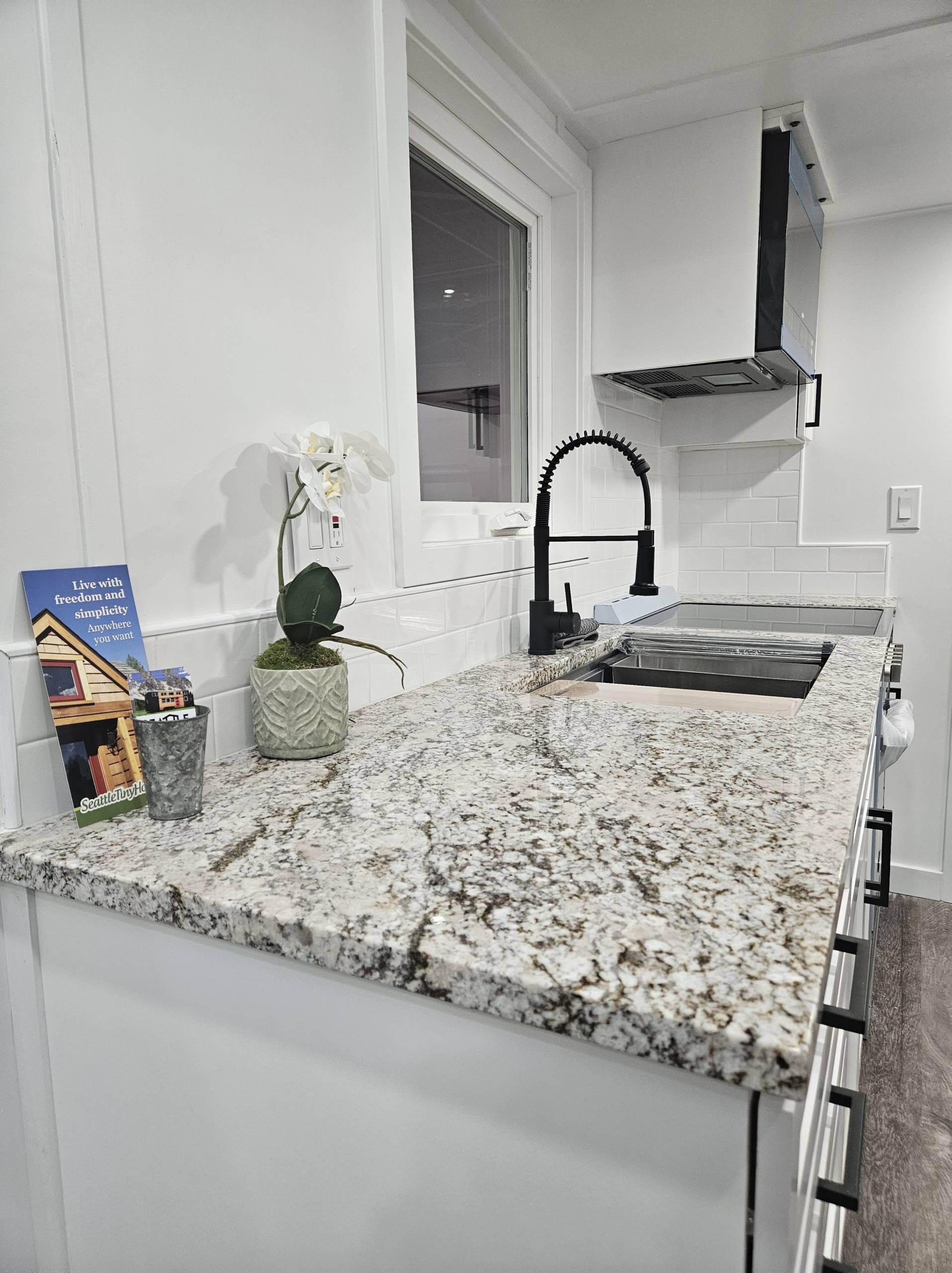 24FT Alki V2.0 thumbnail 4