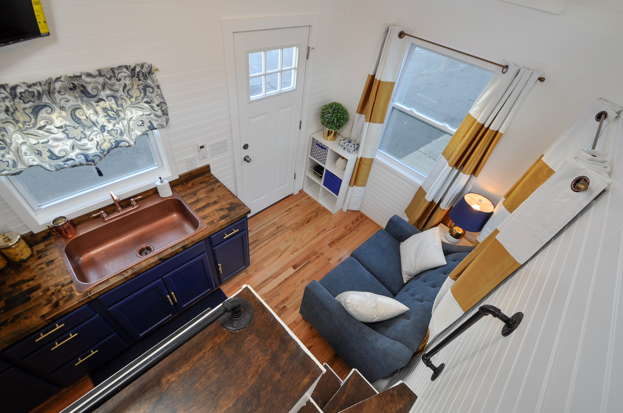 THE ASCOT thumbnail 8