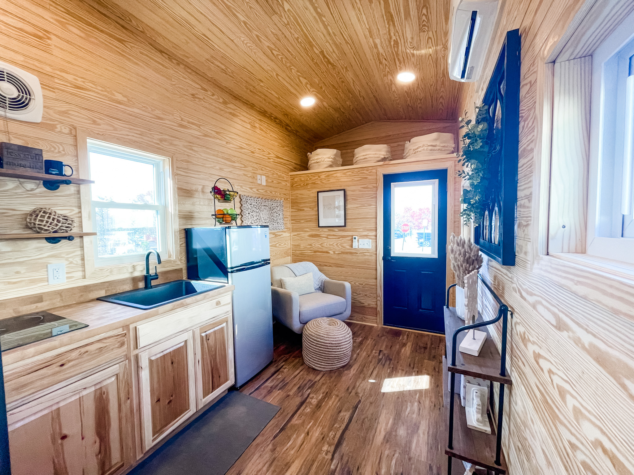 THE BELLE VUE thumbnail 13