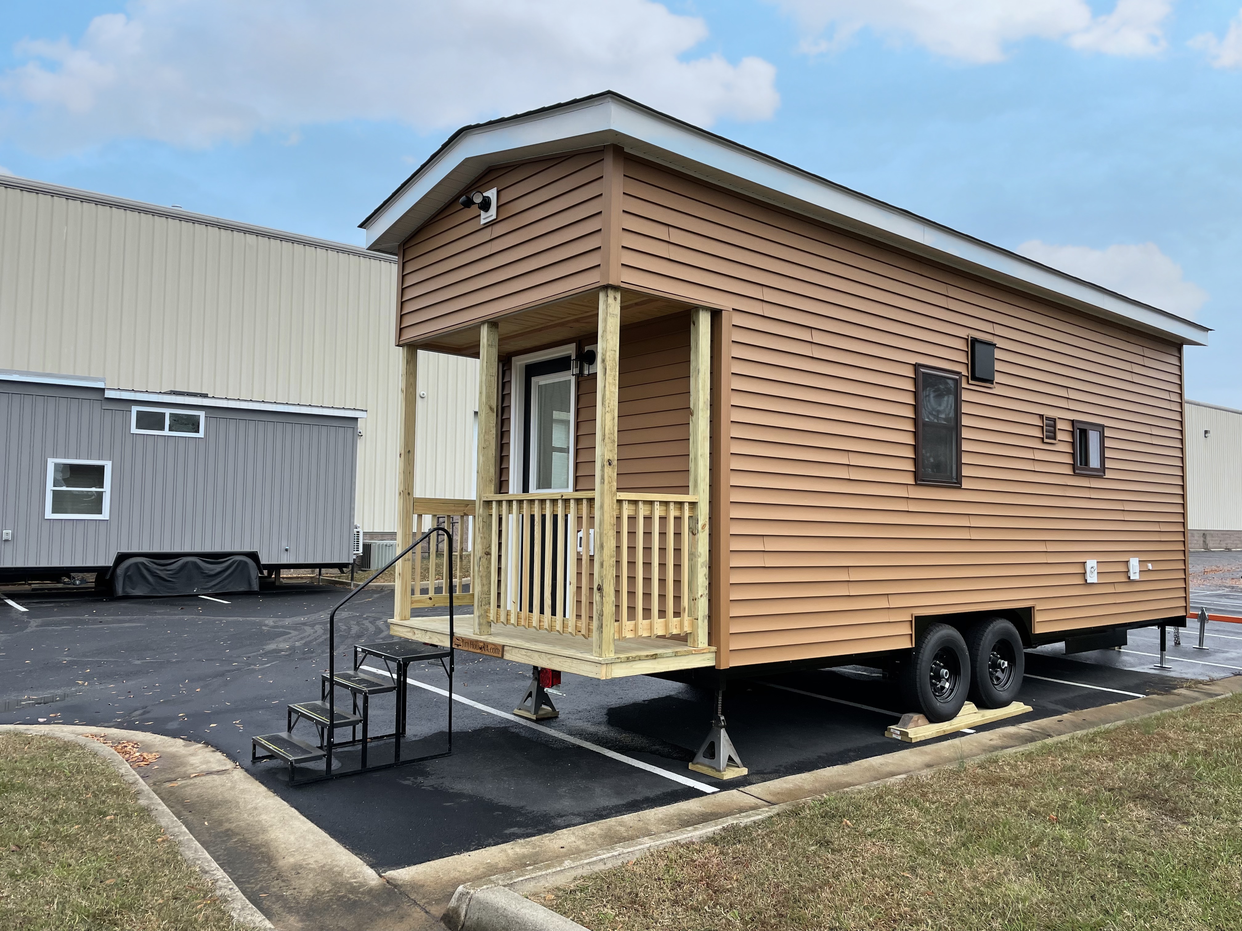 THE BELLE VUE thumbnail 2