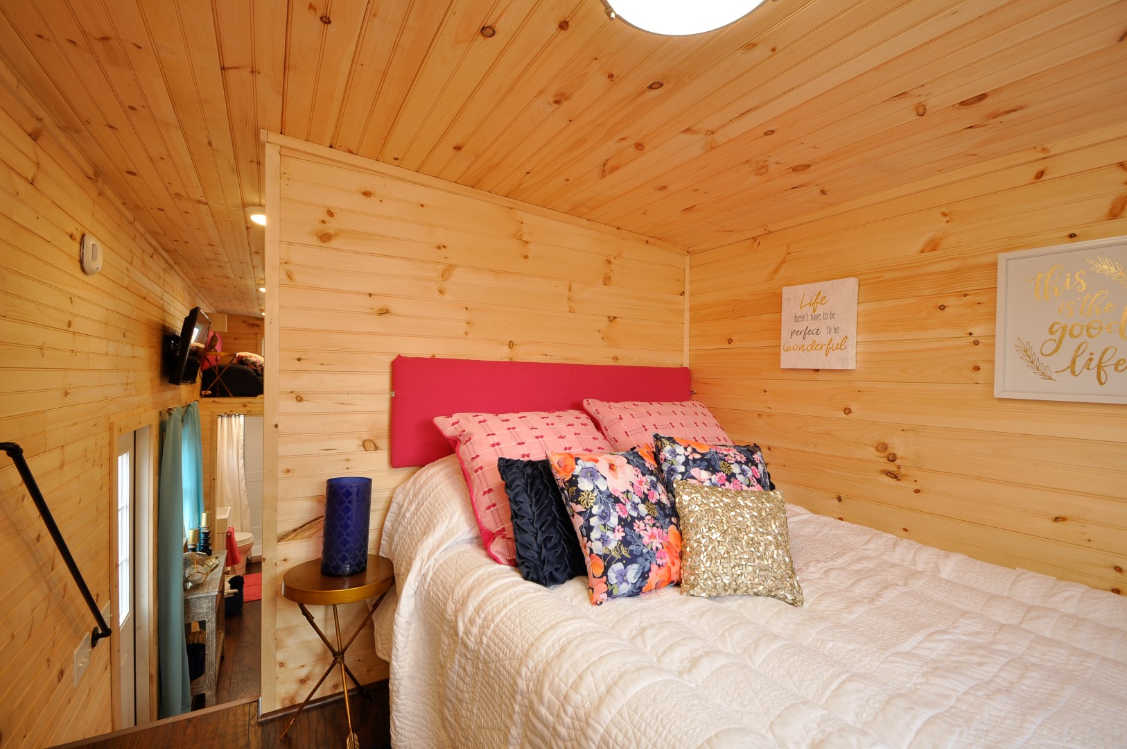 THE GEORGIA thumbnail 4