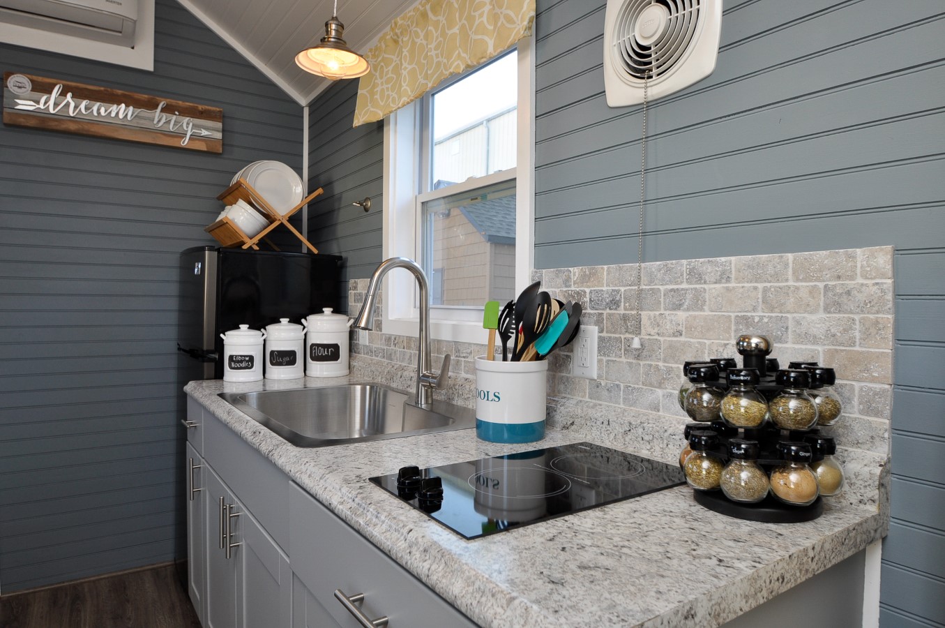 THE LAUREL thumbnail 14