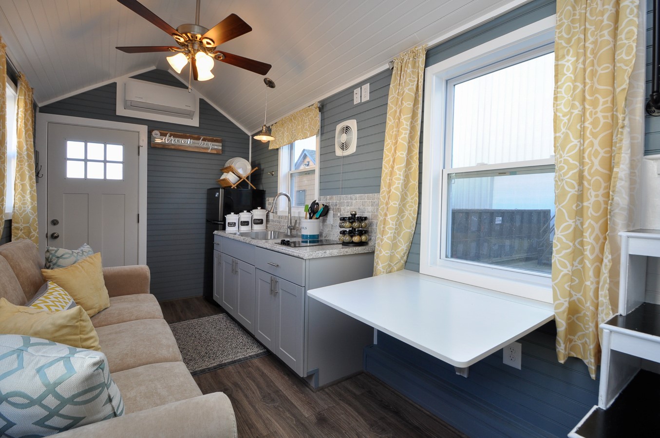 THE LAUREL thumbnail 24