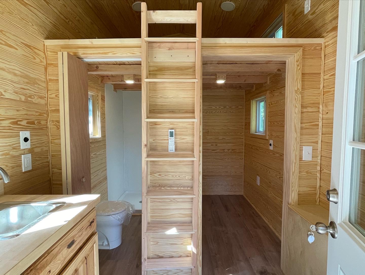 THE MOUNTAINTOP thumbnail 7