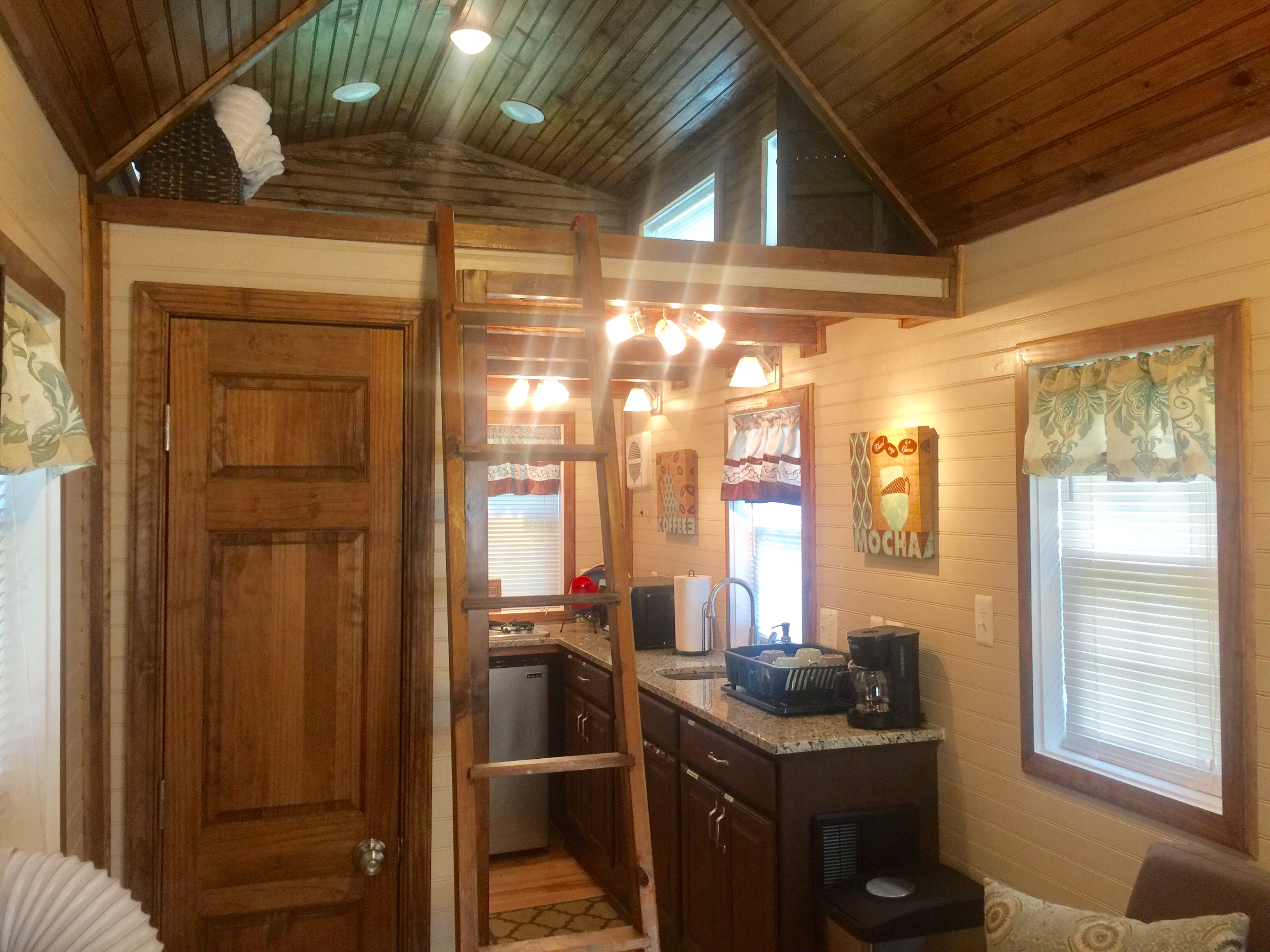 THE PIONEER thumbnail 5