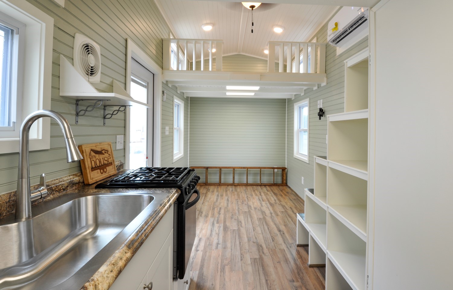 THE WILLOW II thumbnail 6