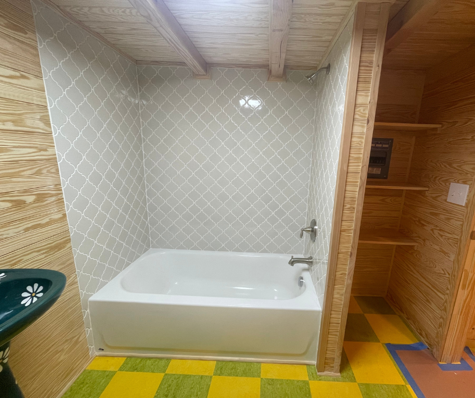 THE WOODSTOCK thumbnail 14