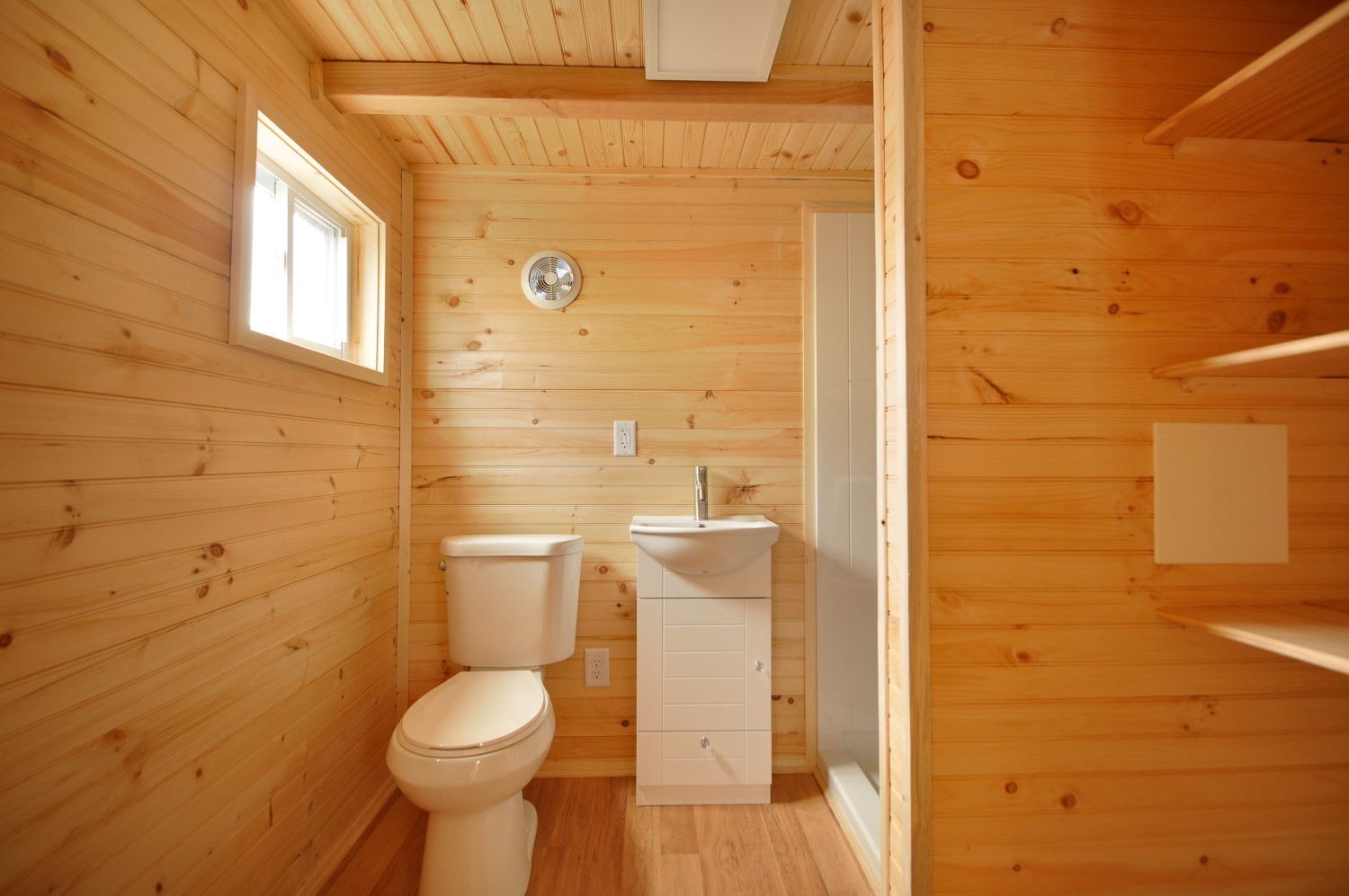 the brookstone thumbnail 14