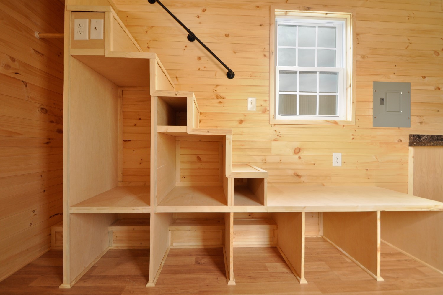 the brookstone thumbnail 15