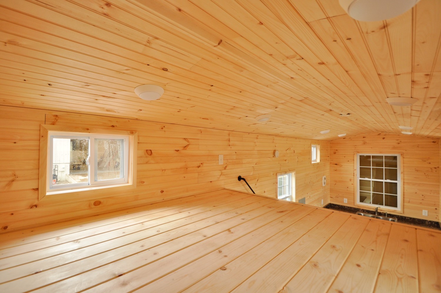 the brookstone thumbnail 18