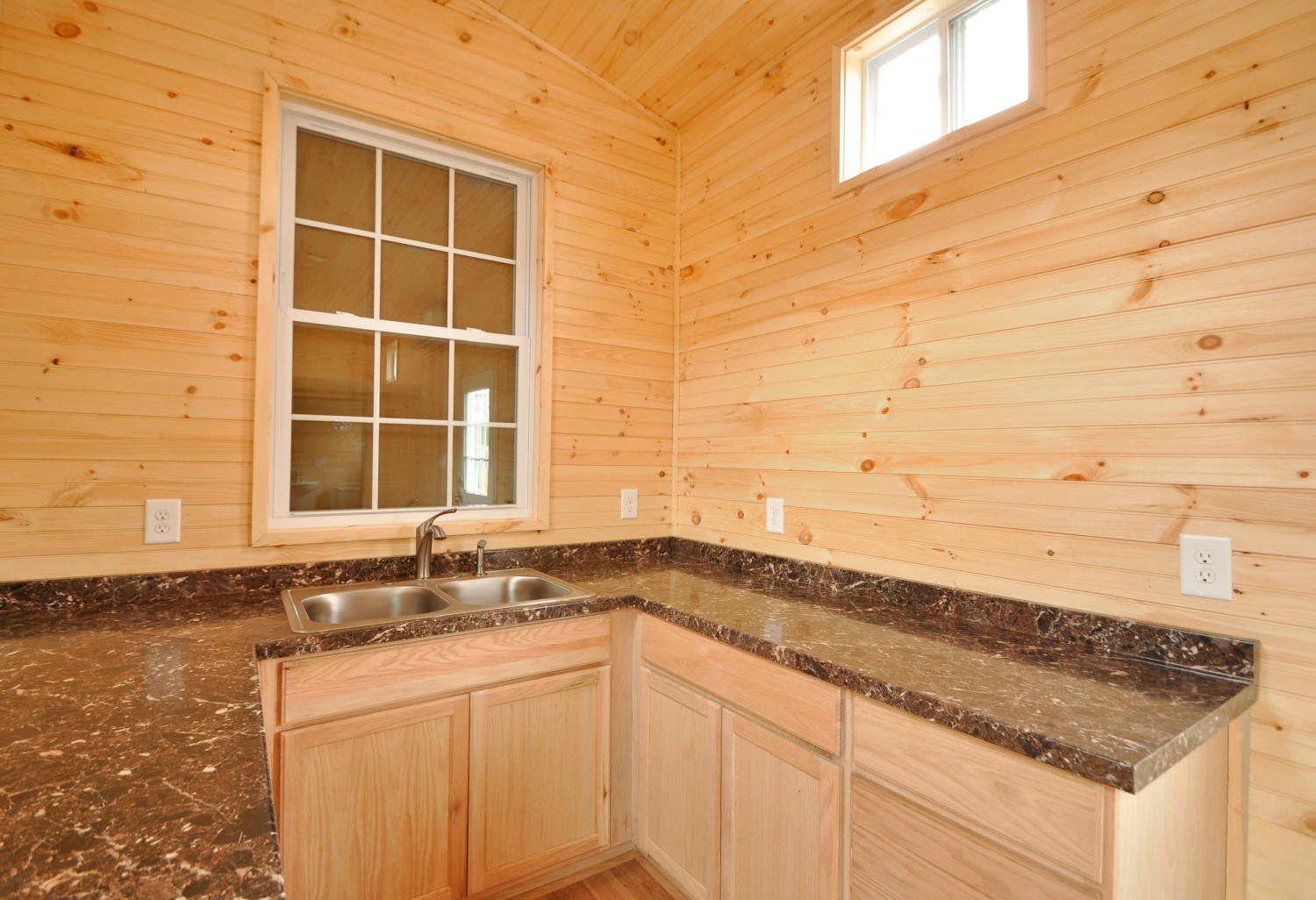 the brookstone thumbnail 7