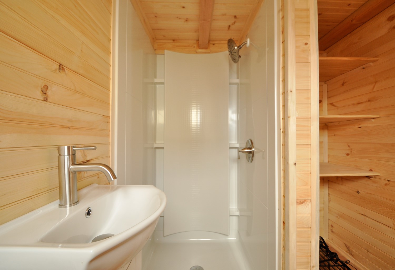 the brookstone thumbnail 8