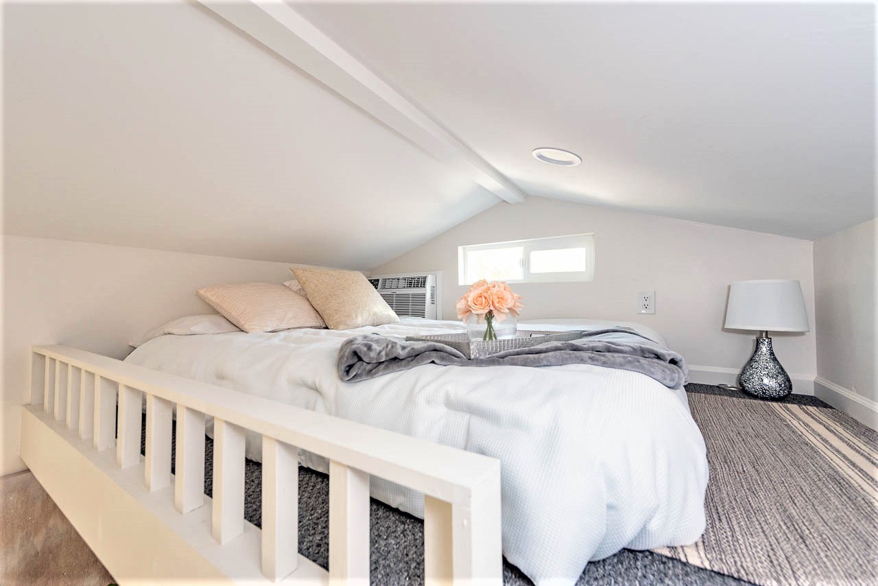 10′ x 24′ NW Bungalow Dual loft thumbnail 12