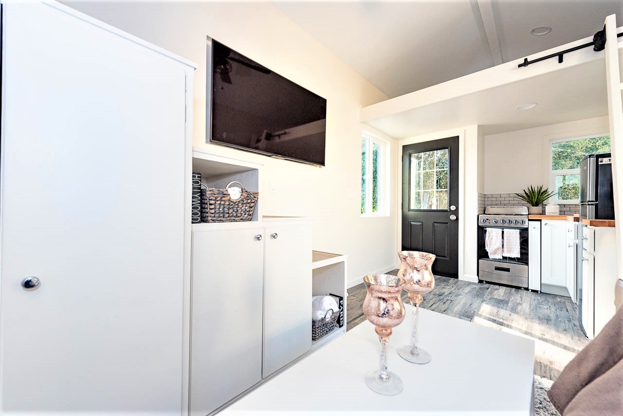 10′ x 24′ NW Bungalow Dual loft thumbnail 14