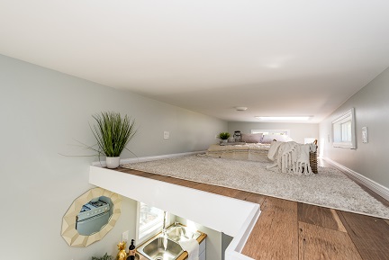 8.5 x 30 Metro Retro Single Loft thumbnail 18