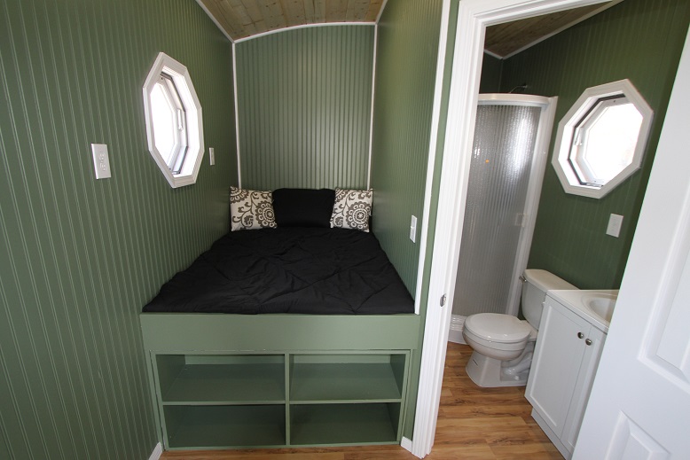 9′ x 22′ Irish Cedar Caravan thumbnail 7