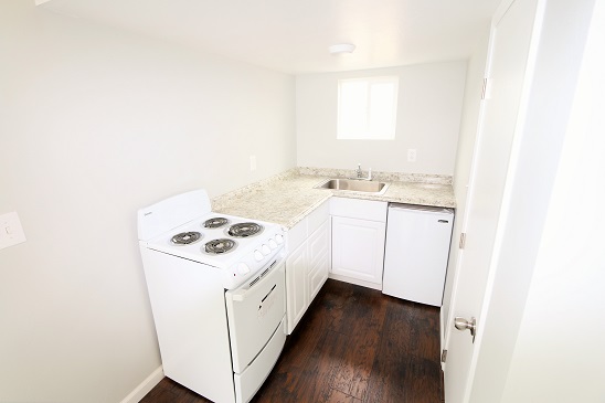 9′ x 22′ NW Bungalow single loft thumbnail 12