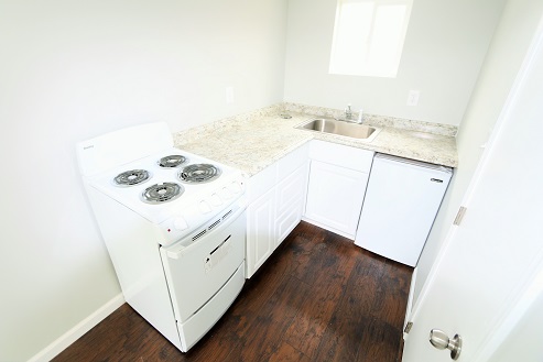 9′ x 22′ NW Bungalow single loft thumbnail 4