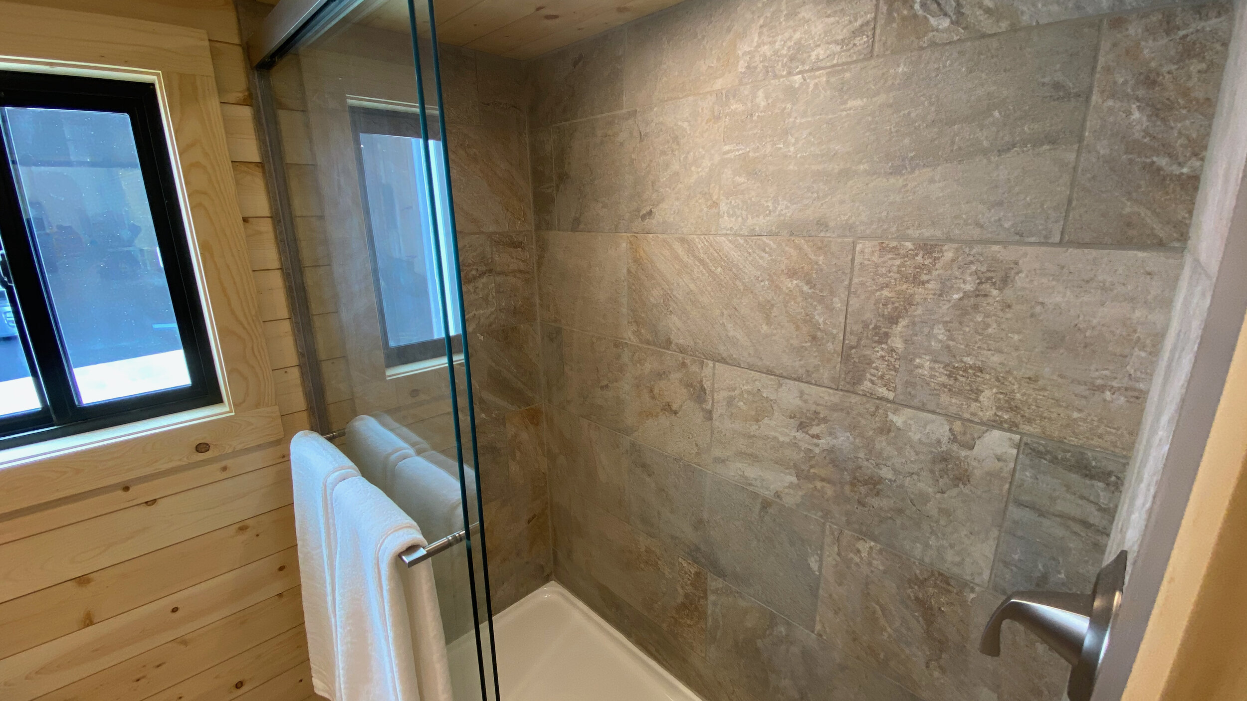 THE BUNKHOUSE thumbnail 32