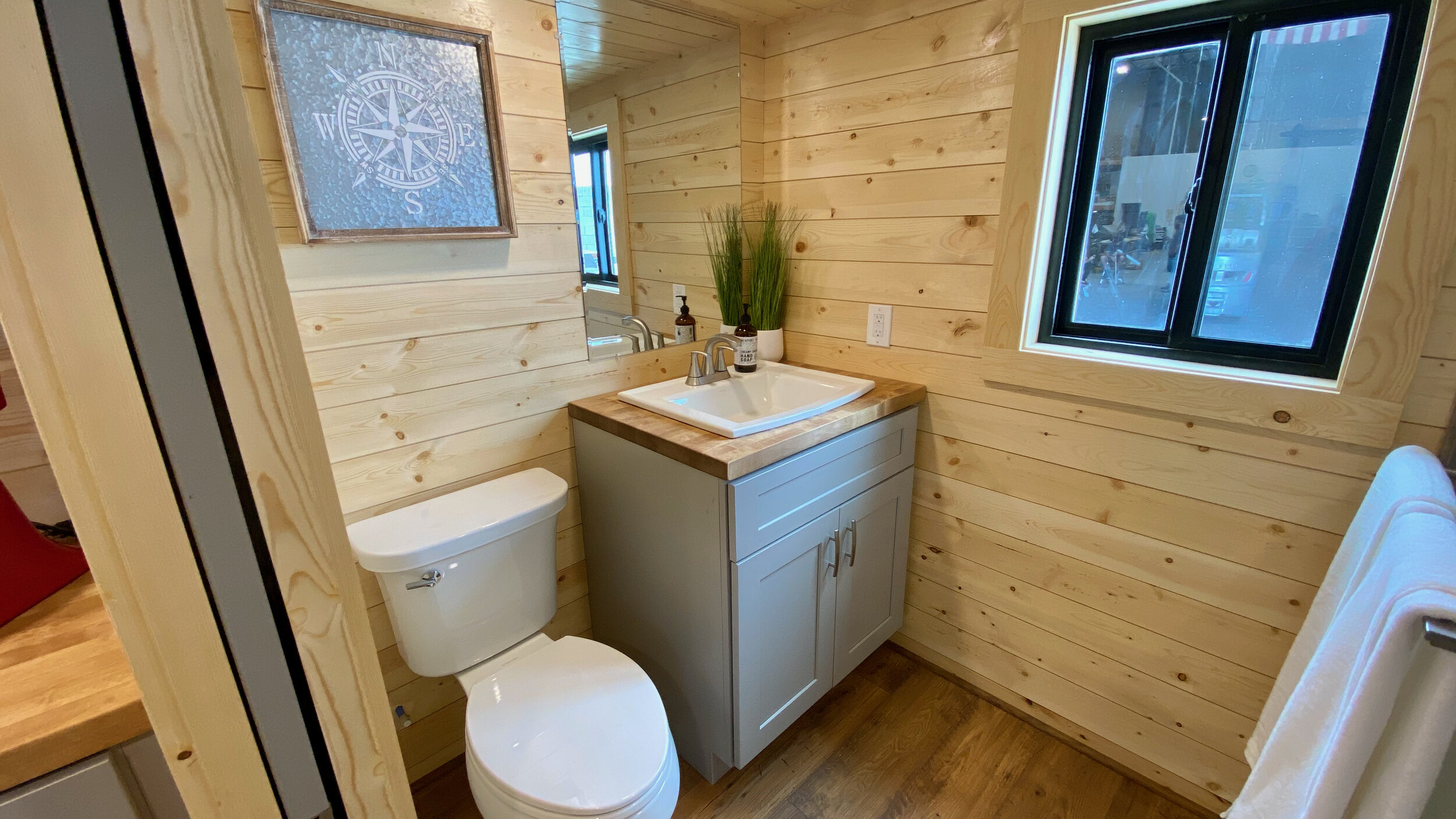 THE BUNKHOUSE thumbnail 33