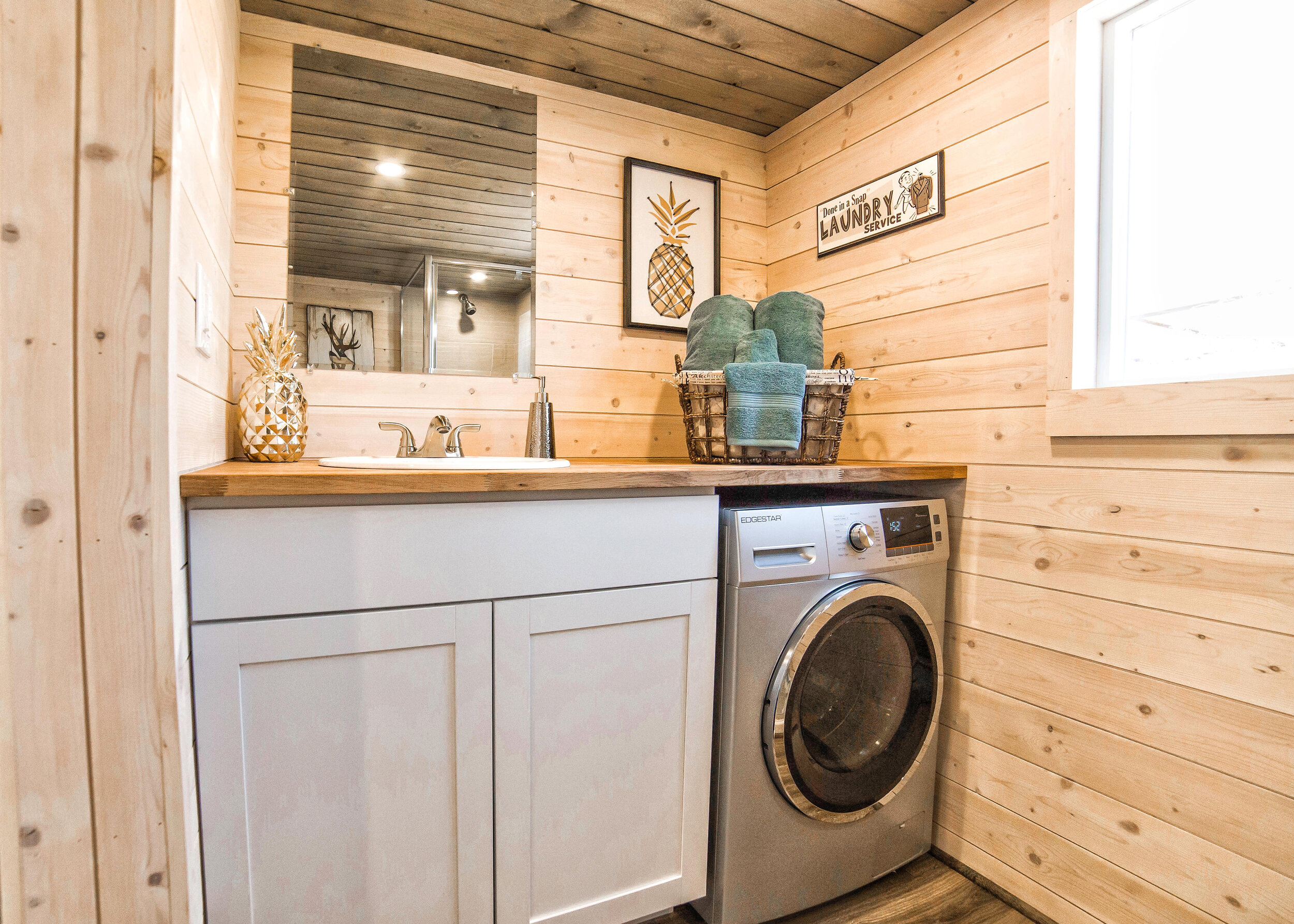 THE BUNKHOUSE thumbnail 50