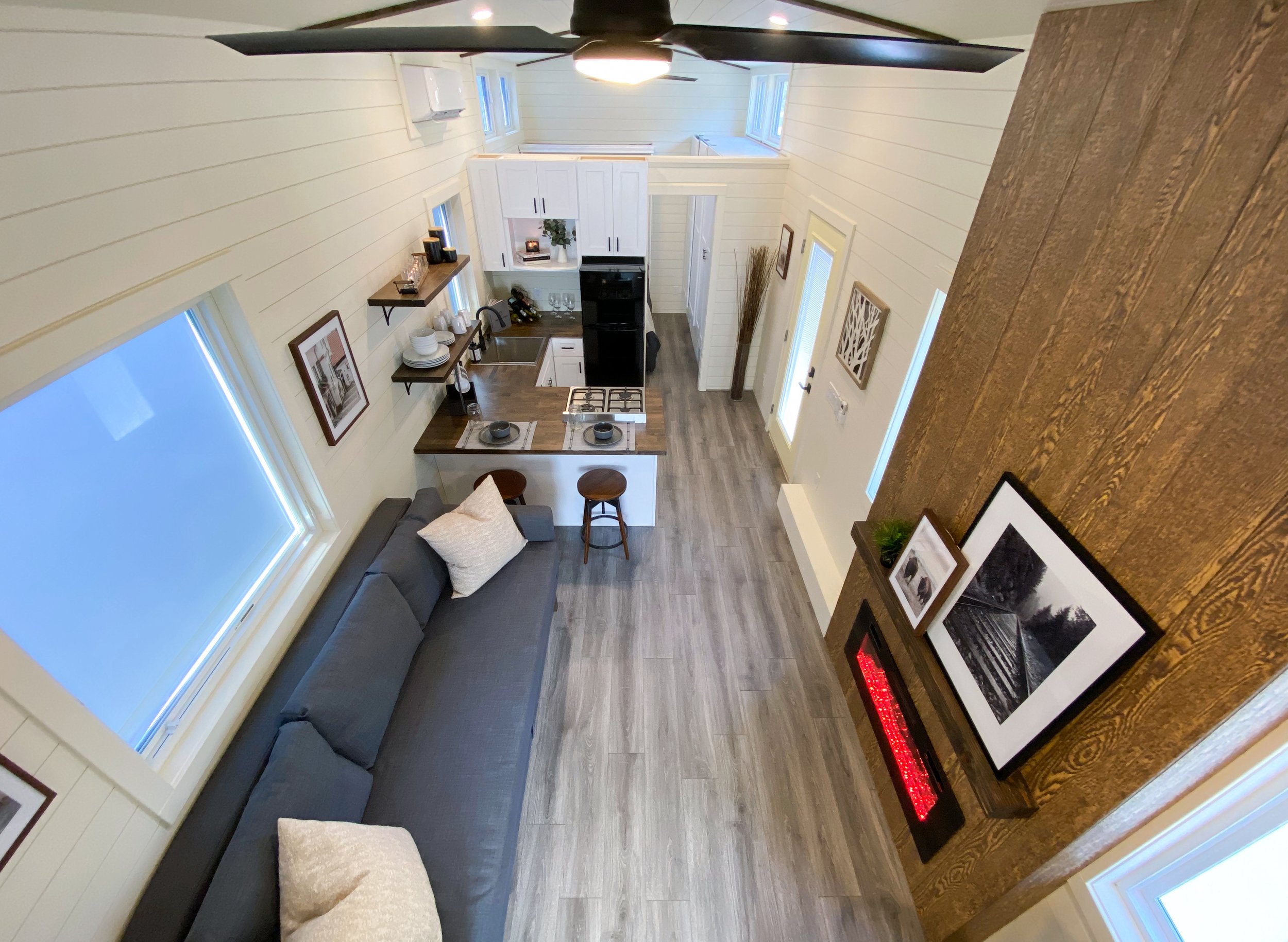 THE CHÂTEAU thumbnail 124