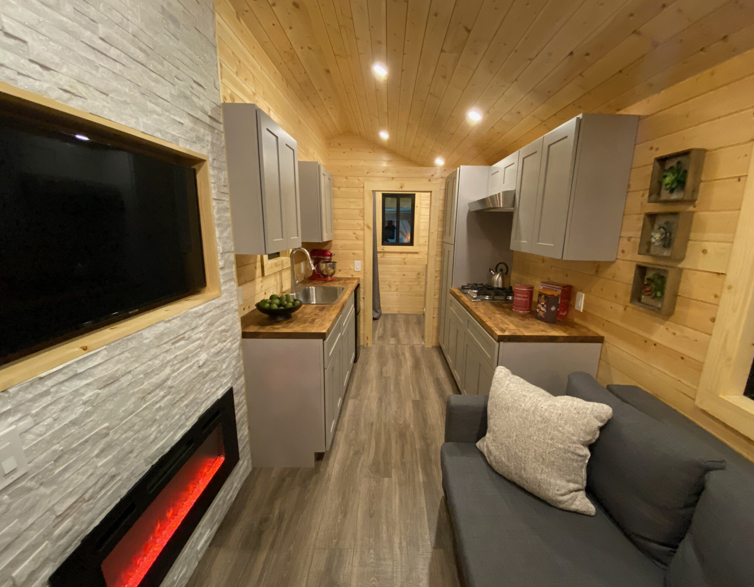 THE FLAT thumbnail 5