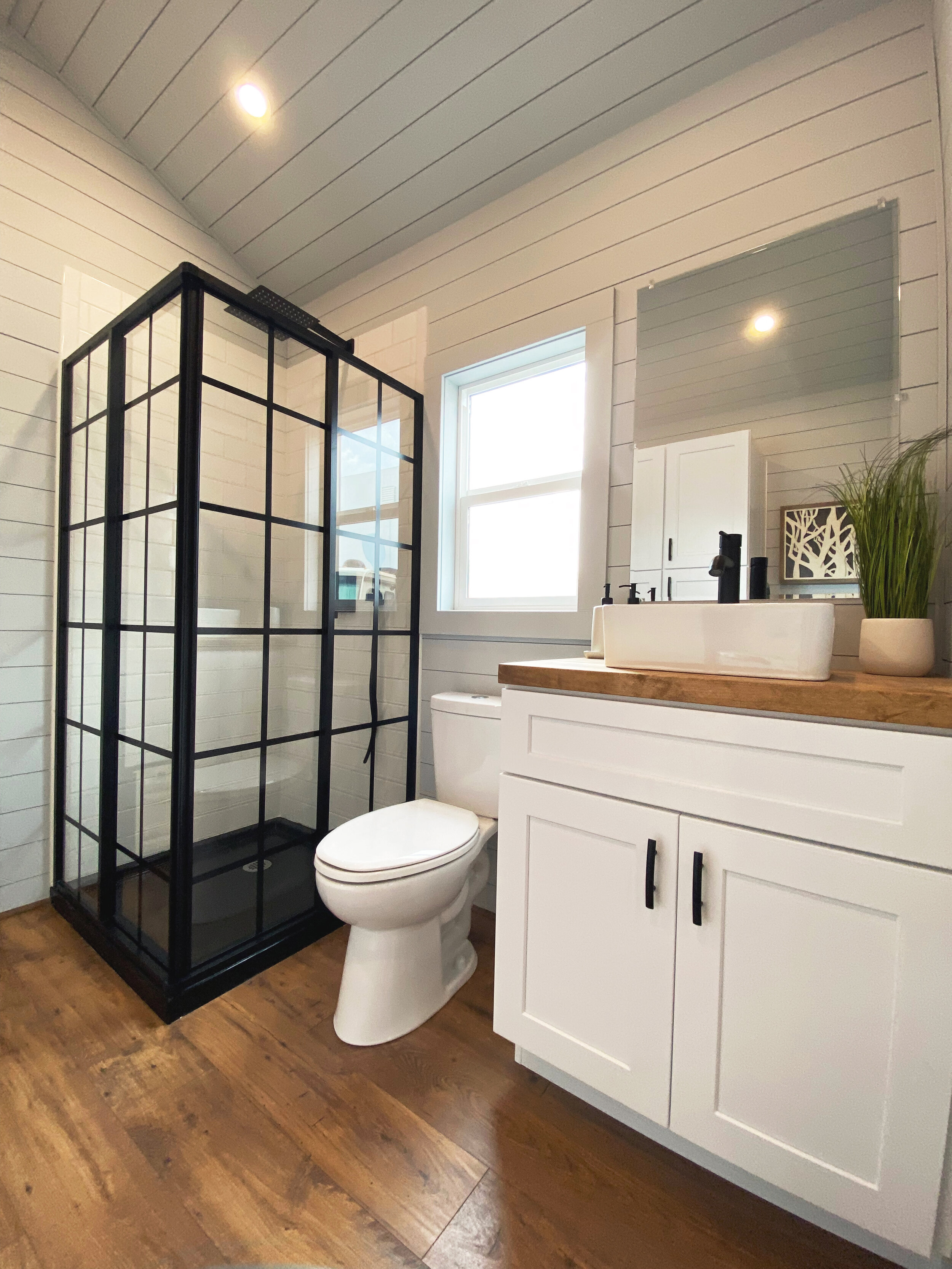 THE FLAT thumbnail 66