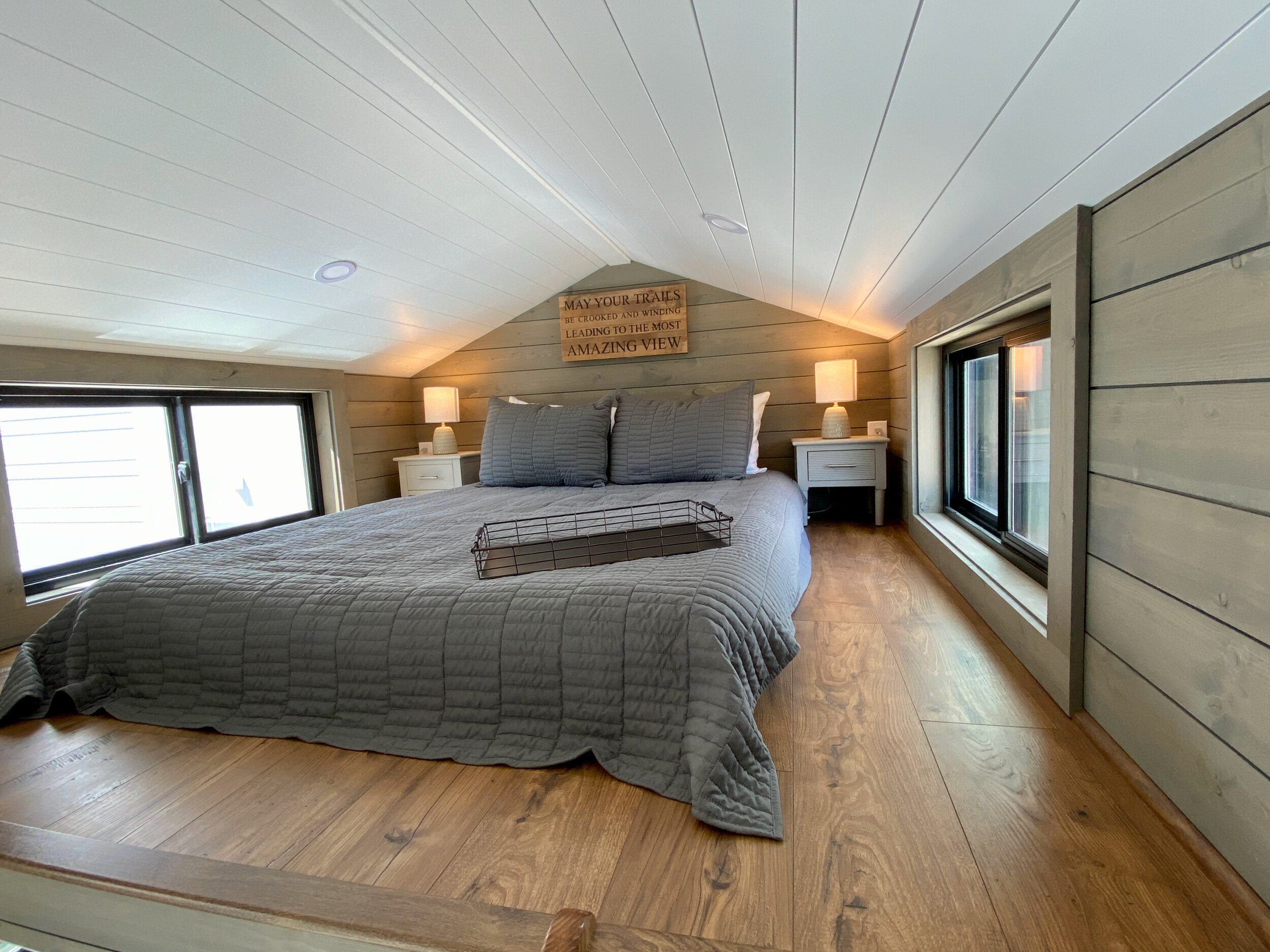 THE LIMITED thumbnail 16