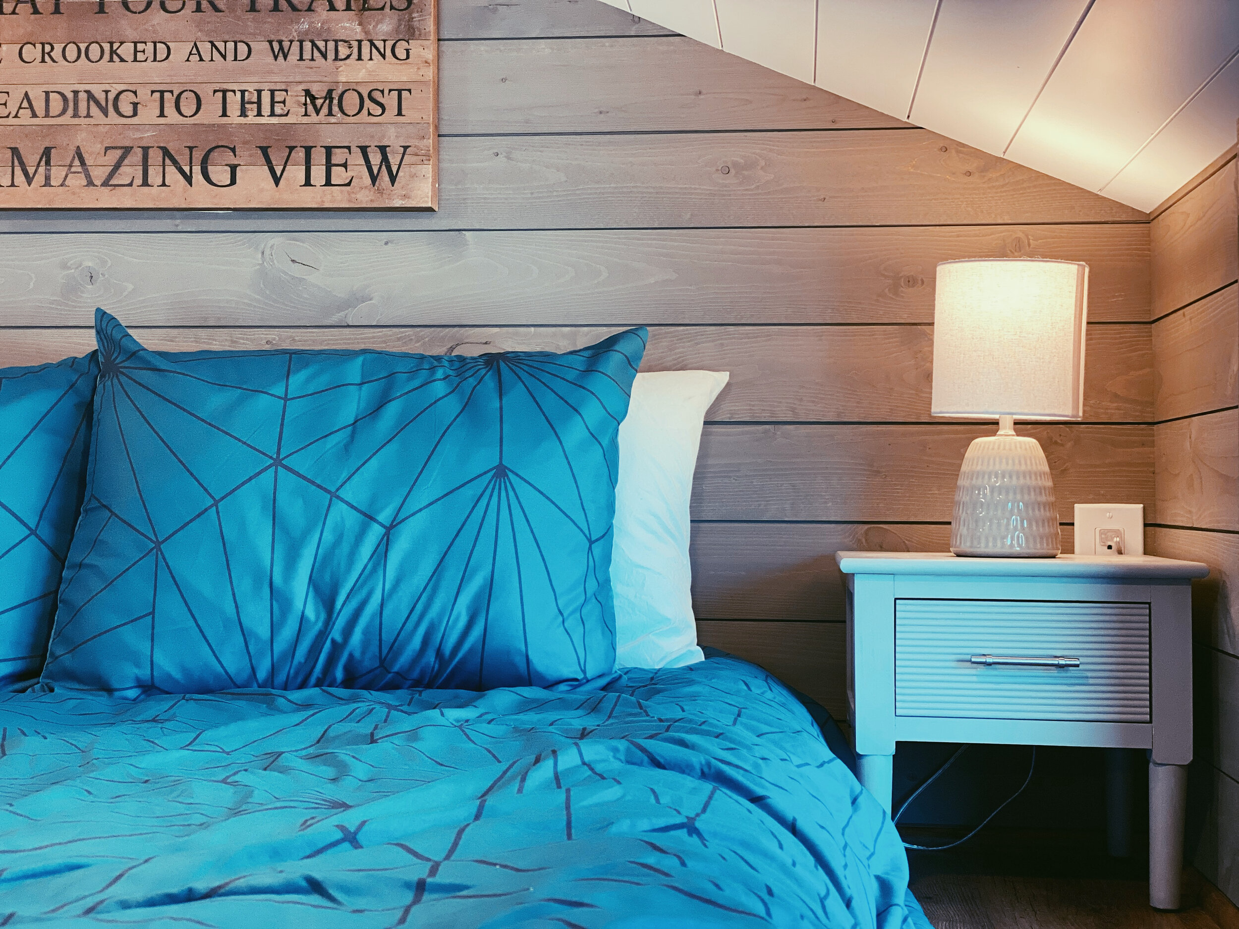 THE LIMITED thumbnail 19