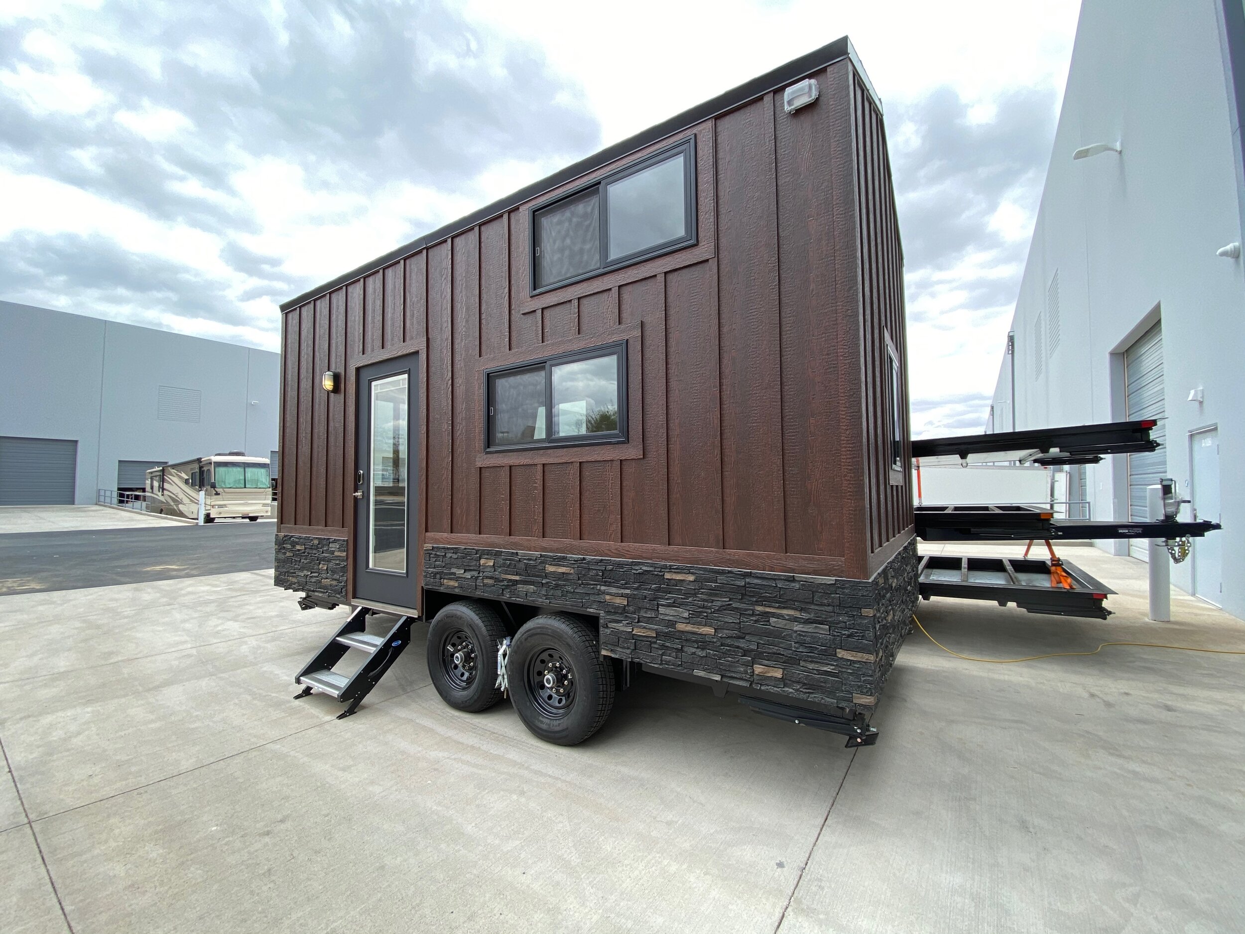 THE LIMITED thumbnail 22