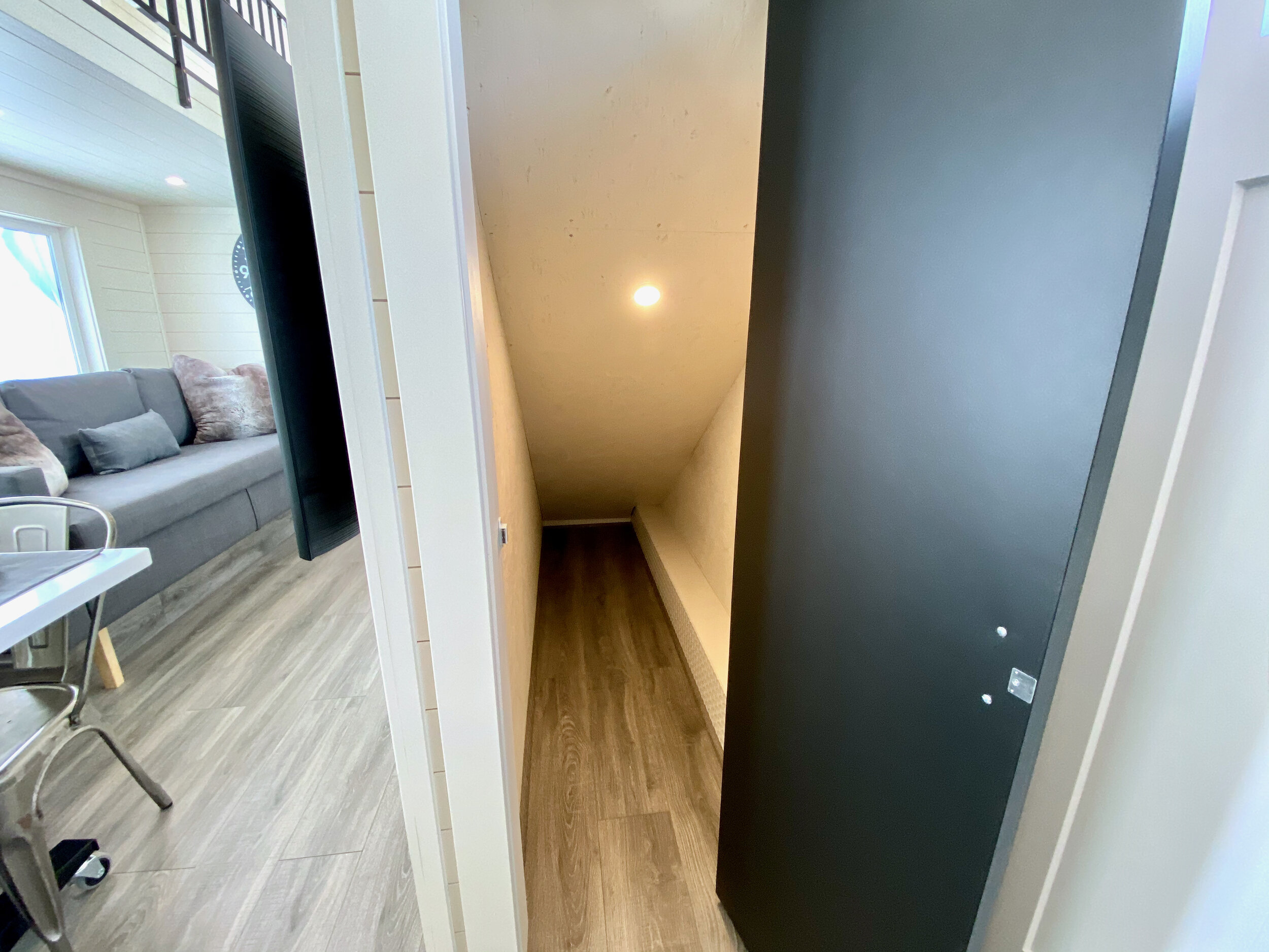 THE MANOR thumbnail 15