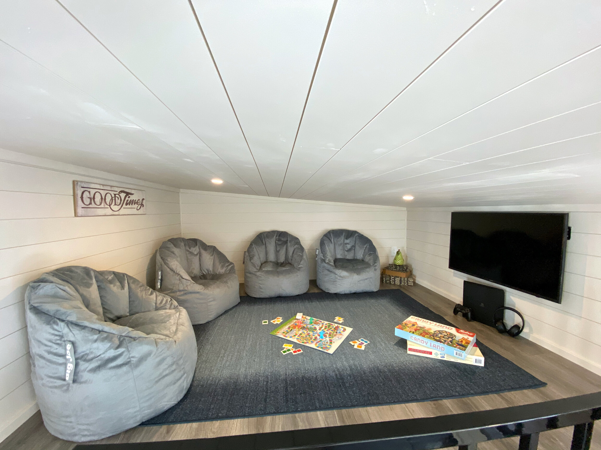 THE MANOR thumbnail 25