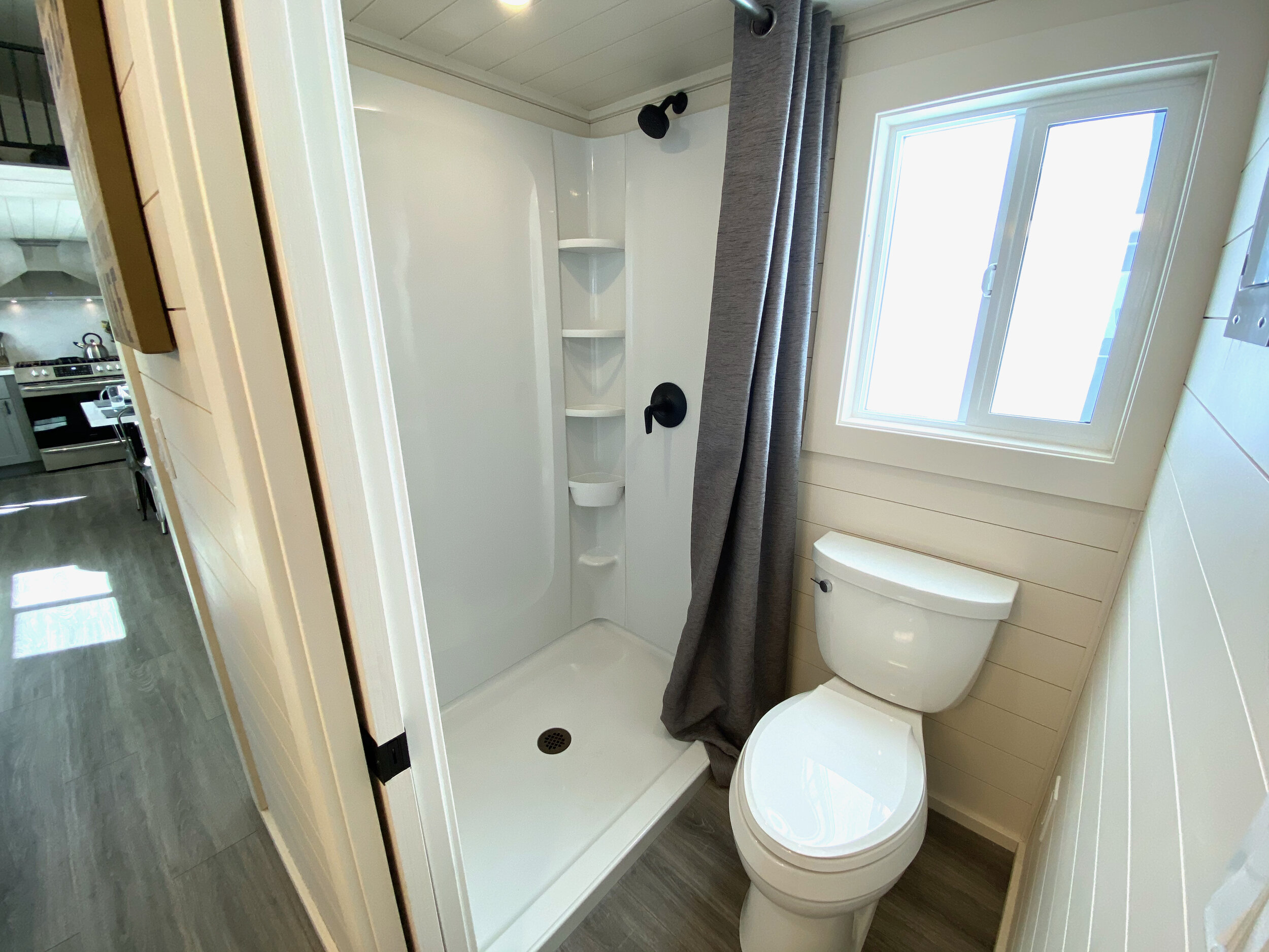 THE MANOR thumbnail 5