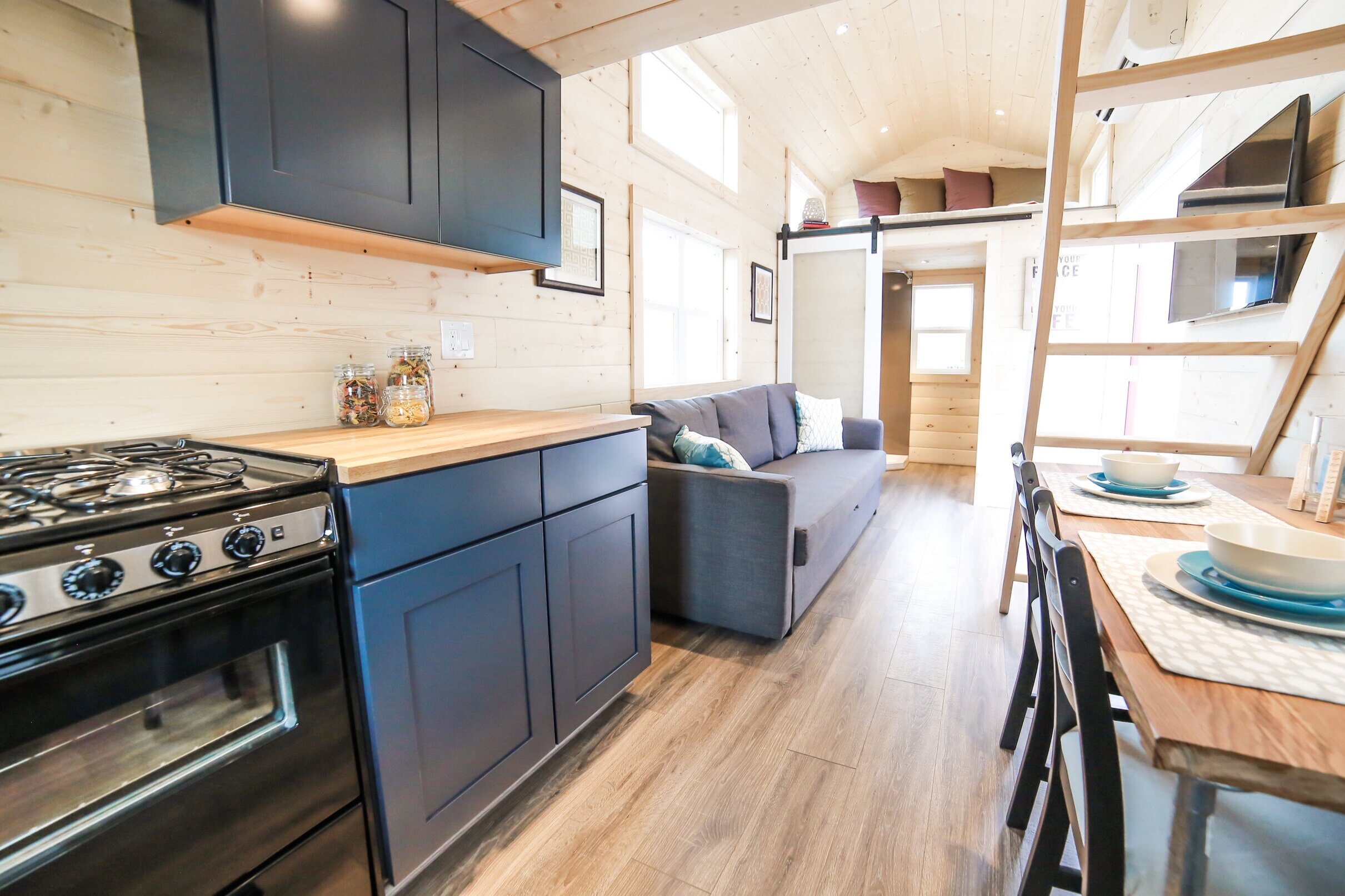 THE MANSION thumbnail 22