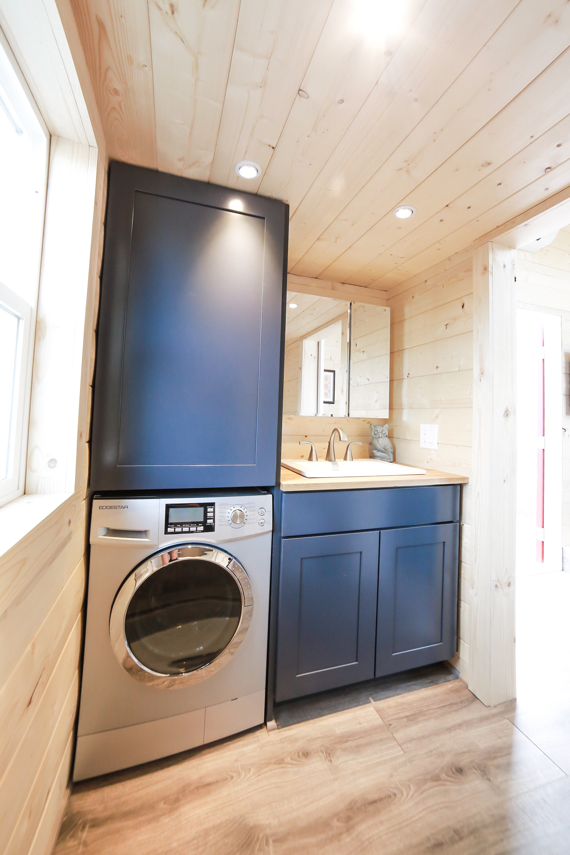 THE MANSION thumbnail 9